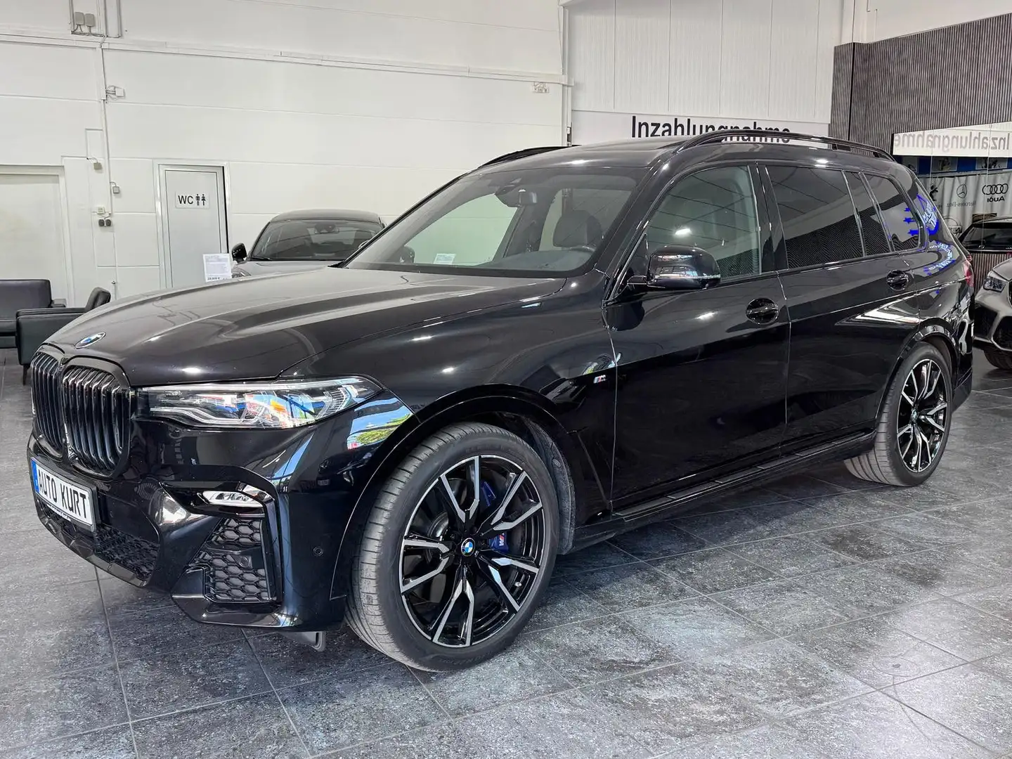 BMW X7 40 d M Sport*22`*SKY*Soft*Laser*Gestik*Sthz* Schwarz - 2