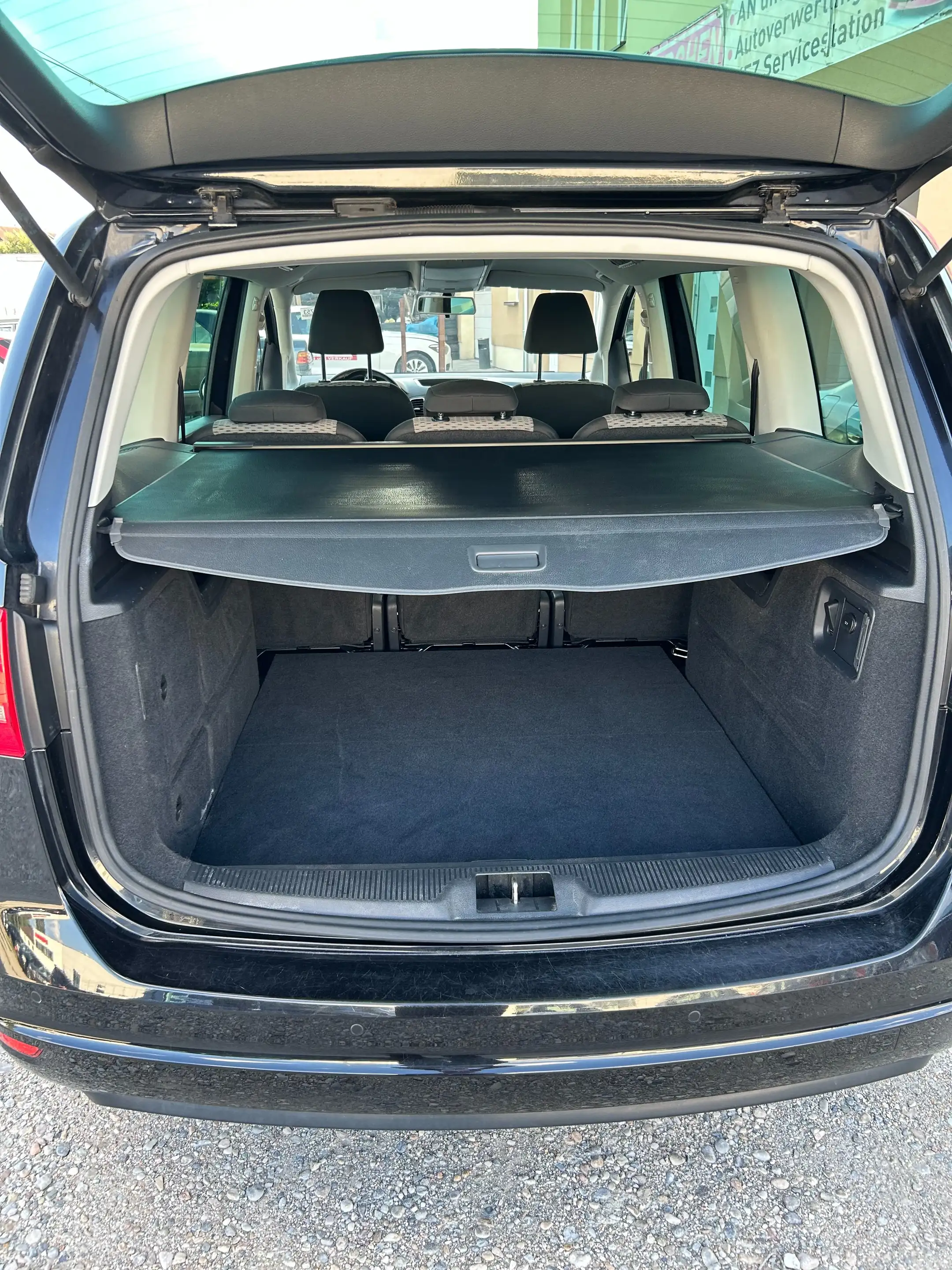 Volkswagen Sharan Trendline BMT — photo 9