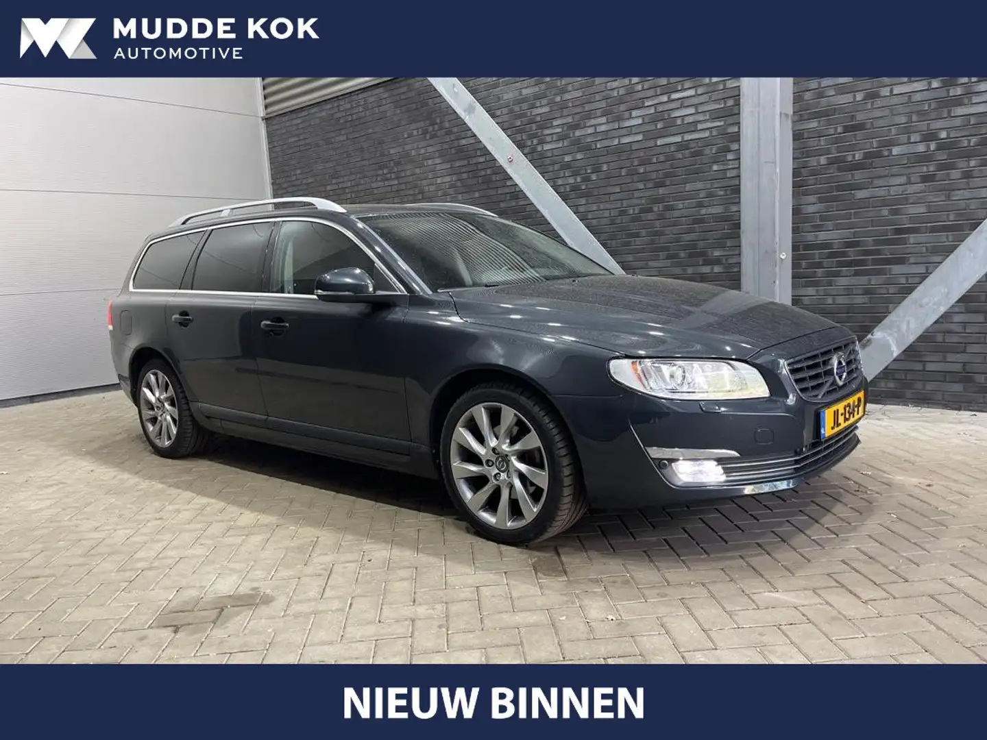 Volvo V70 D4 Polar+ | Automaat | Schuif/kanteldak | Leder | Grijs - 1