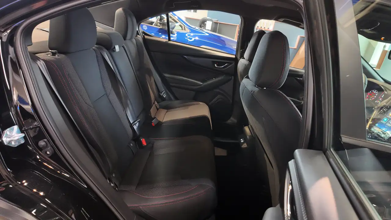 Subaru WRX снимка Subaru WRX