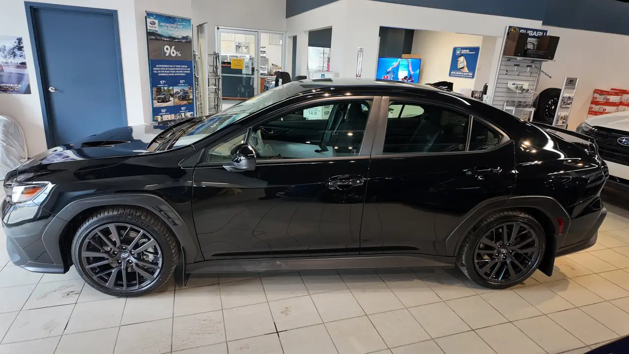 Subaru WRX снимка Subaru WRX