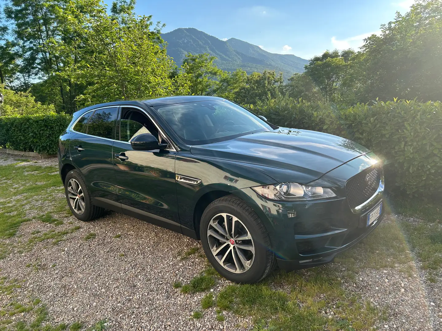 Jaguar F-Pace F-Pace 20152.0d Portfolio awd 180cv auto Verde - 1