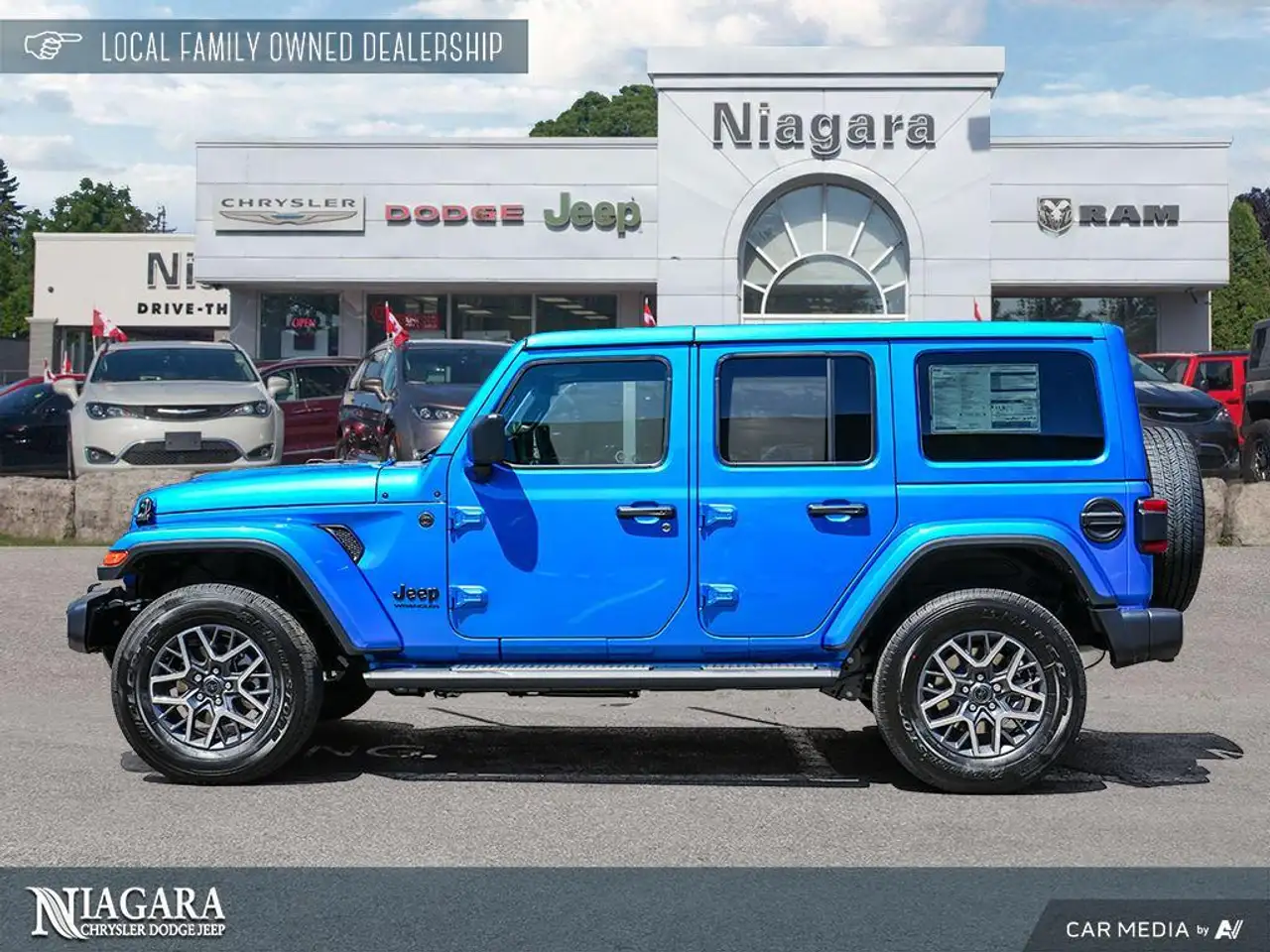 Jeep Wrangler снимка Jeep Wrangler