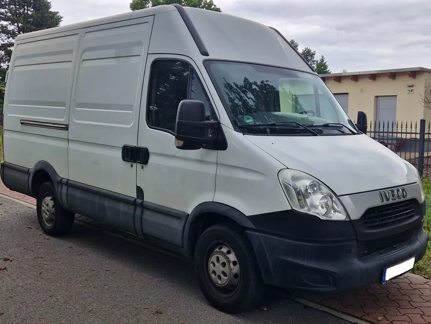 Iveco Daily 35 S 13 Weiß - 2