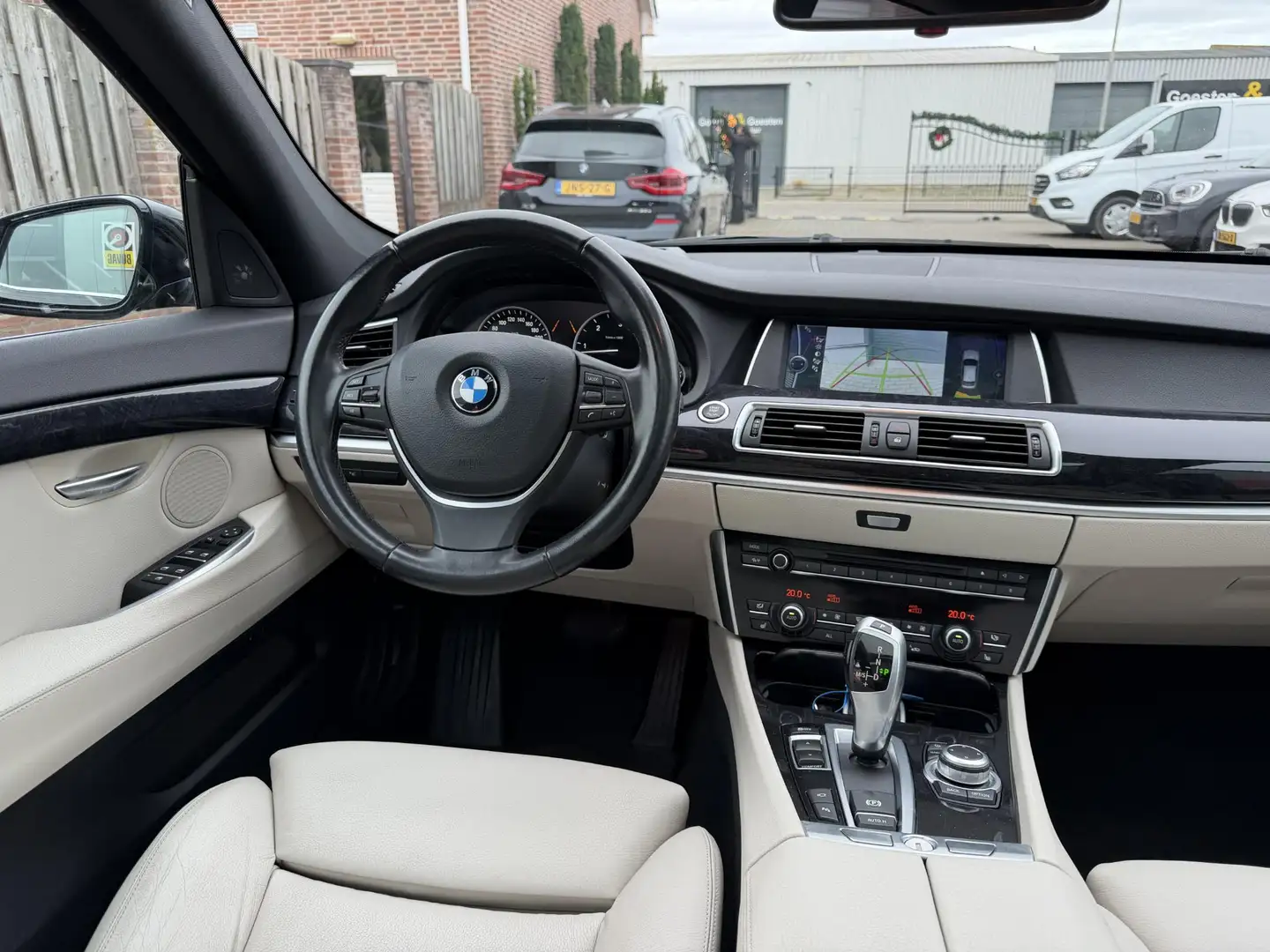 BMW 530 5-serie Gran Turismo 530d High Executive Schwarz - 2
