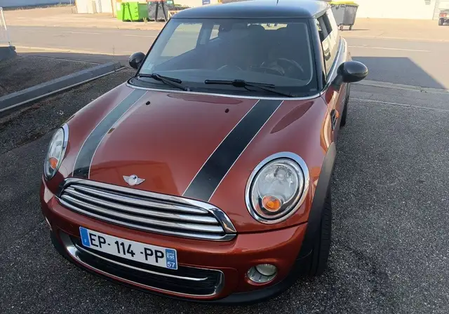 Mini Cooper view 5