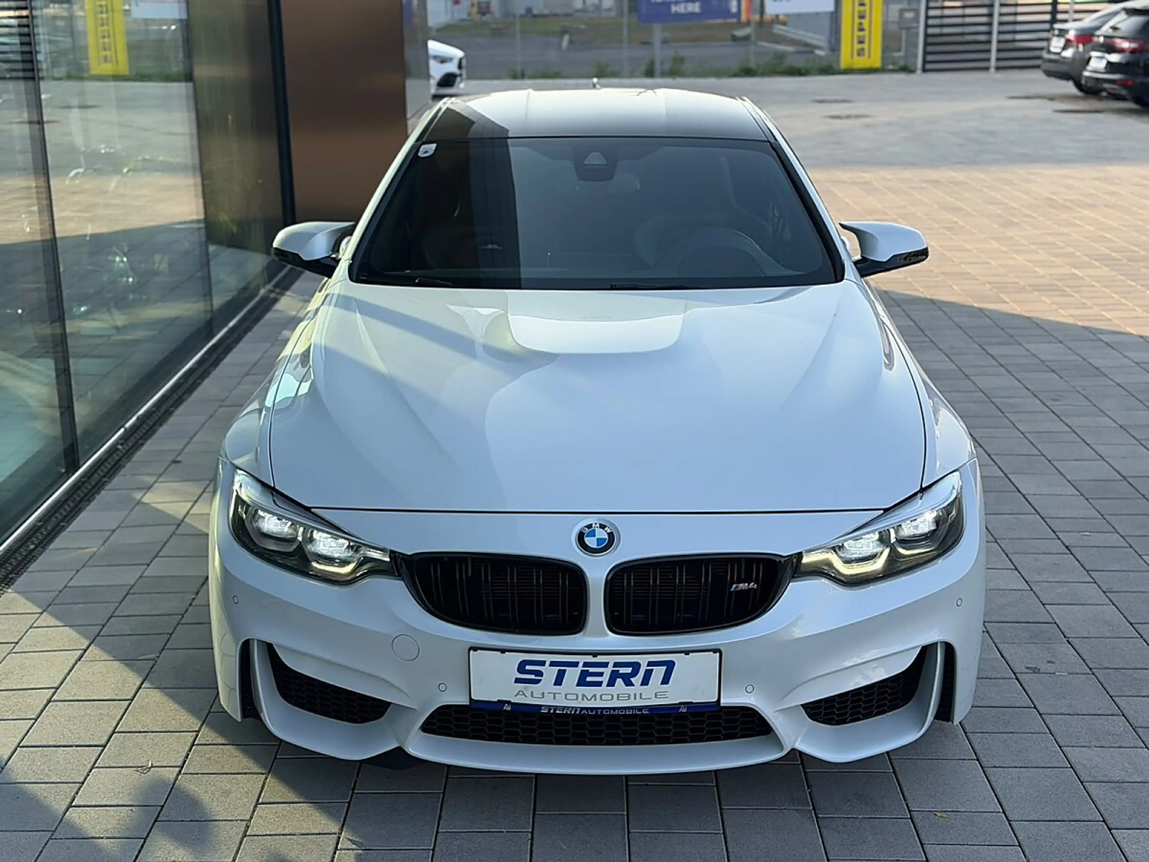 BMW M4 Coupé F82 *HUD*MERINO LEDER*CARBON*M*DKG* — photo 3