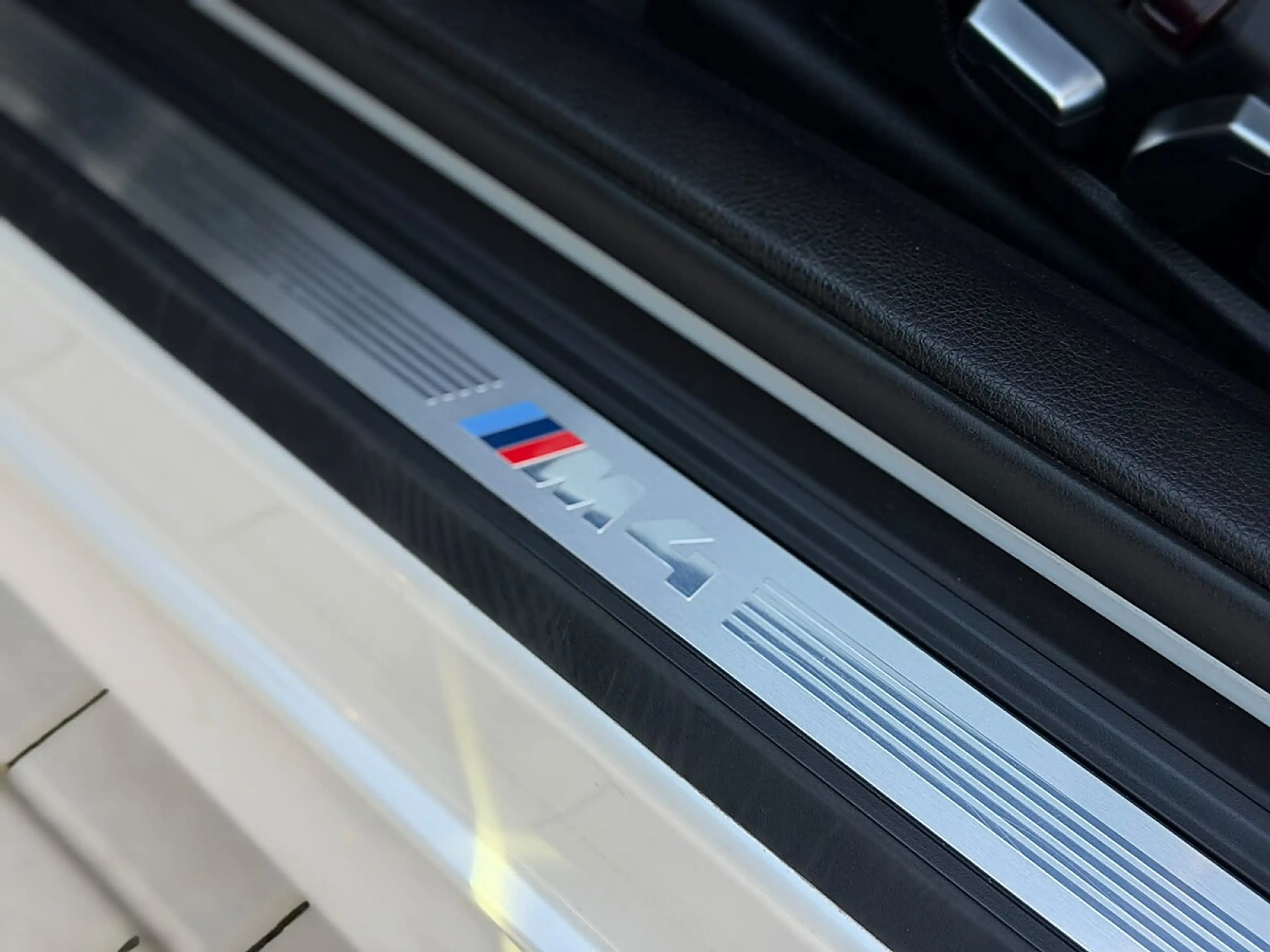 BMW M4 Coupé F82 *HUD*MERINO LEDER*CARBON*M*DKG* — photo 14