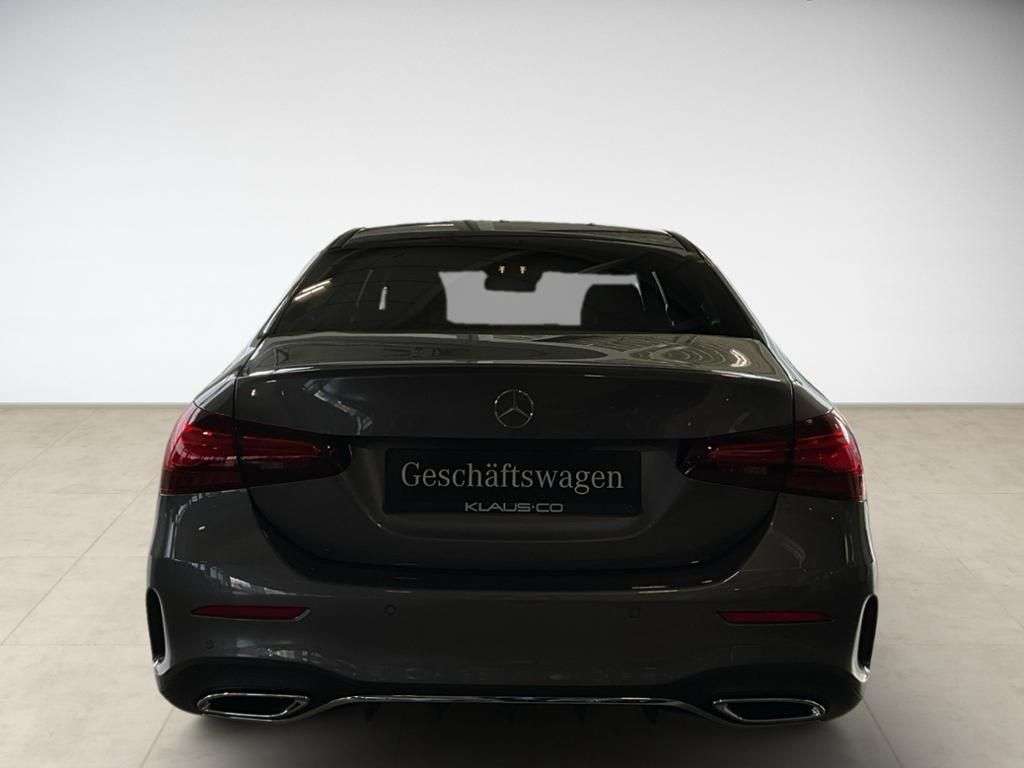 Mercedes-Benz A 220