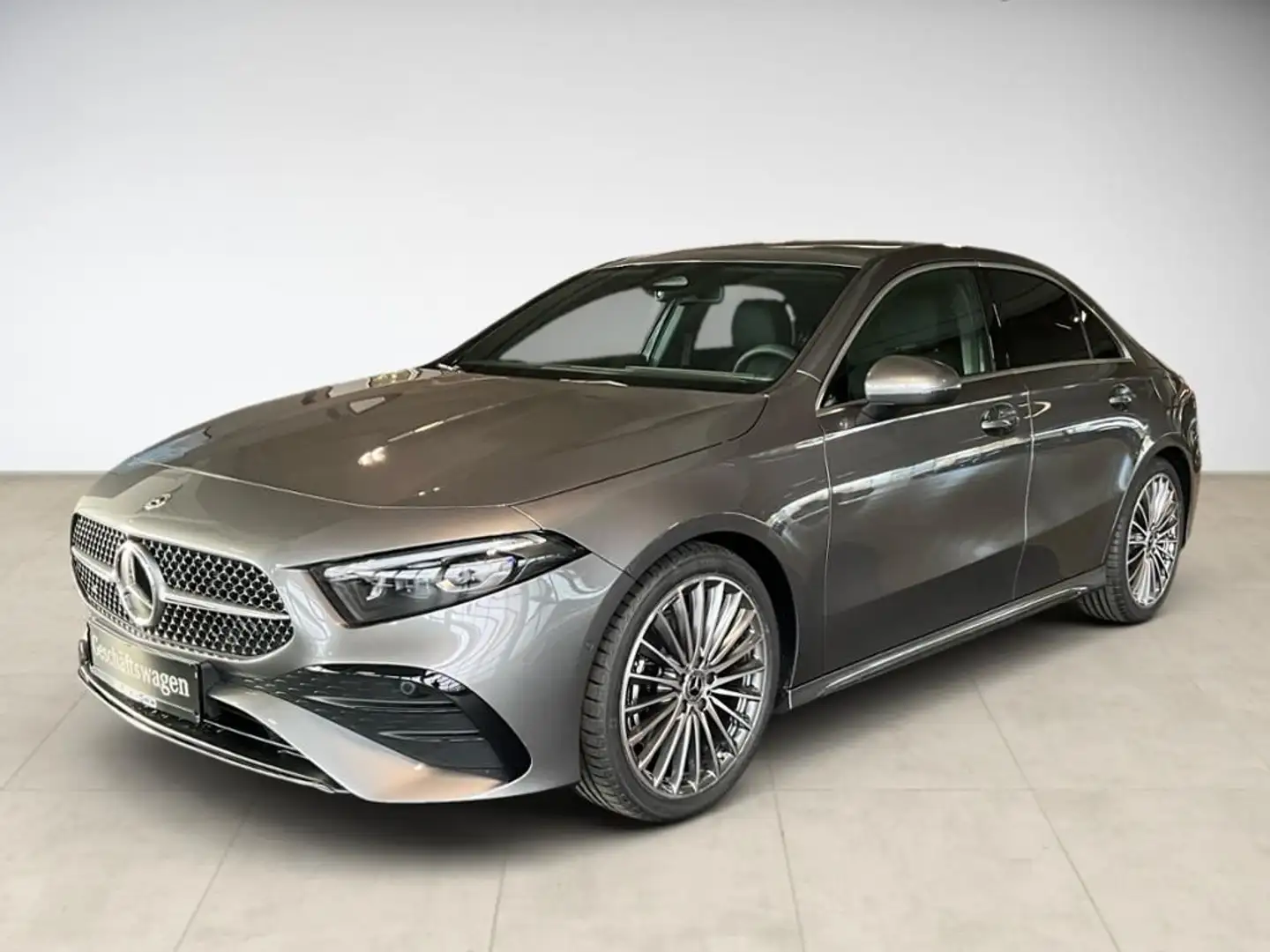 Mercedes-Benz A 220 4M AMG Premium SpurW S-Sitz KeyLess Navi Šedá - 1