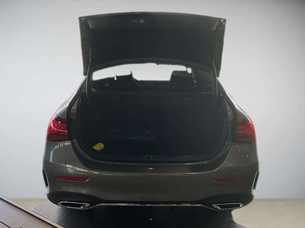 Mercedes-Benz A 220