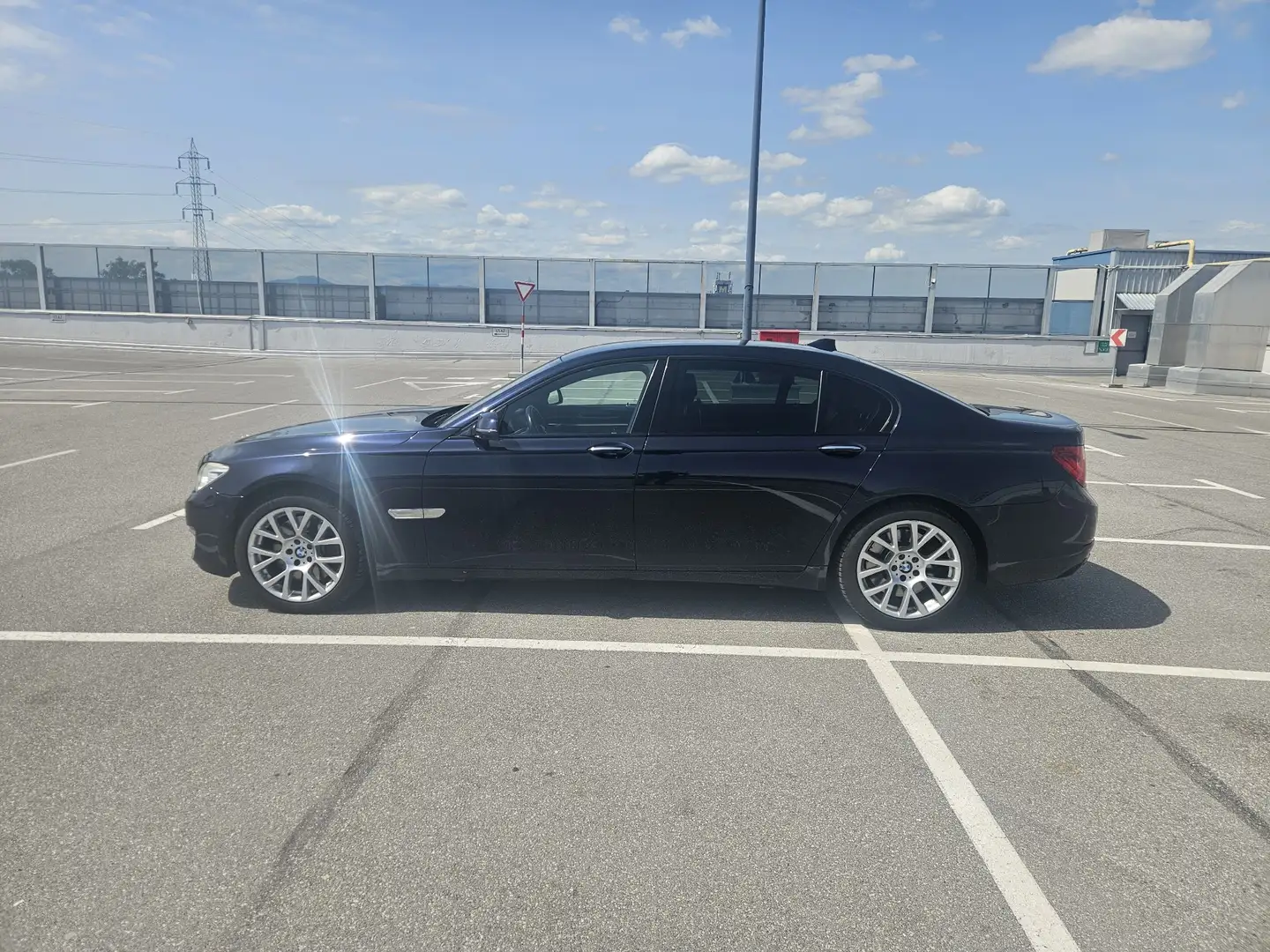 BMW 750 750Ld xDrive Blue Performance Edition Exclusive - 1