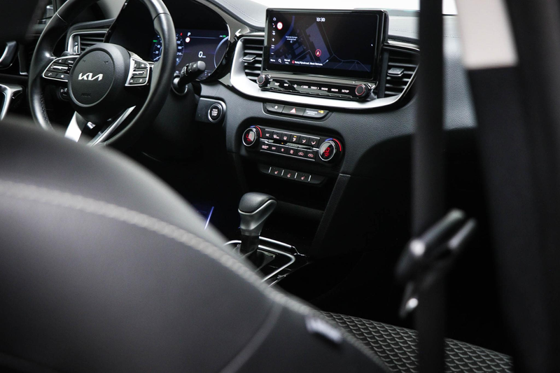 Kia Ceed SW / cee'd SW Sportswagon 1.6 GDI PHEV DynamicPlusLine | CAMERA — photo 12
