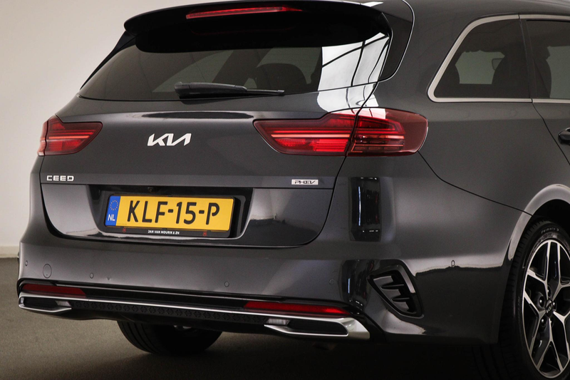 Kia Ceed SW / cee'd SW Sportswagon 1.6 GDI PHEV DynamicPlusLine | CAMERA — photo 21