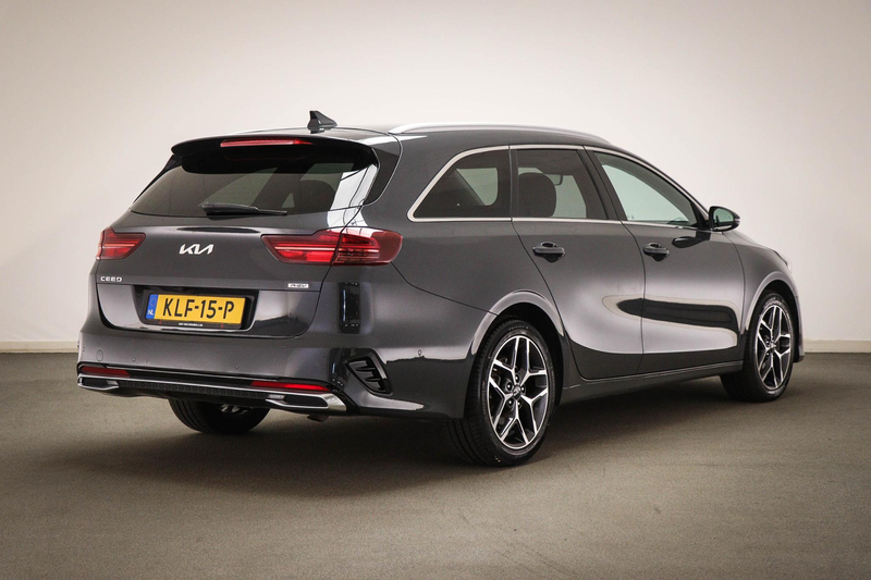 Kia Ceed SW / cee'd SW Sportswagon 1.6 GDI PHEV DynamicPlusLine | CAMERA — photo 2