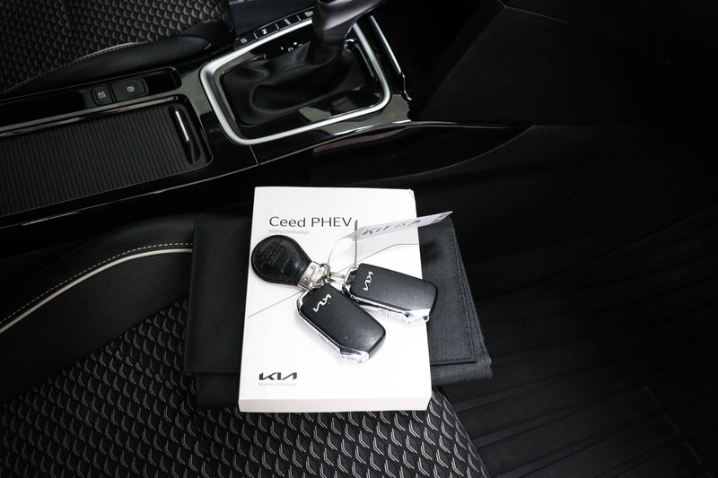 Kia Ceed SW / cee'd SW Sportswagon 1.6 GDI PHEV DynamicPlusLine | CAMERA — photo 49