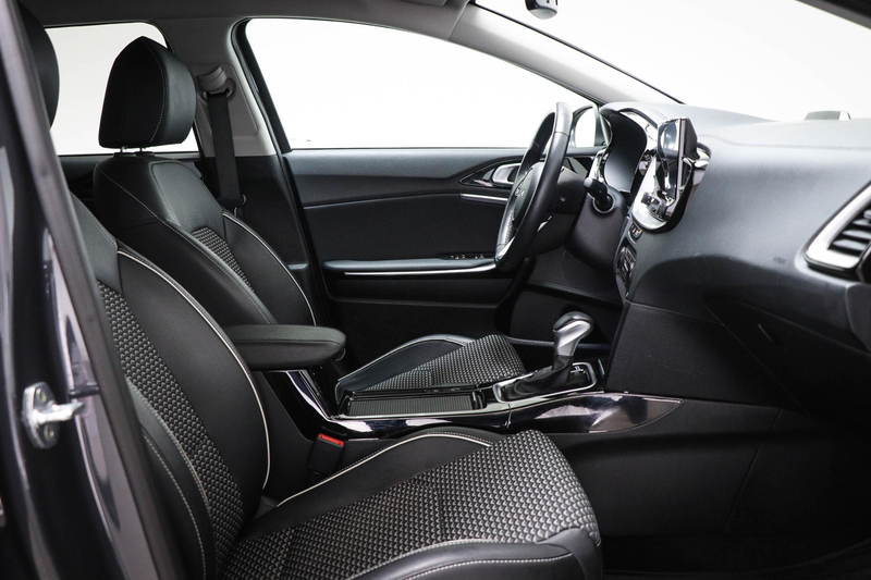 Kia Ceed SW / cee'd SW Sportswagon 1.6 GDI PHEV DynamicPlusLine | CAMERA — photo 8