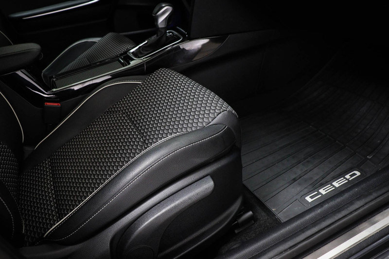 Kia Ceed SW / cee'd SW Sportswagon 1.6 GDI PHEV DynamicPlusLine | CAMERA — photo 10