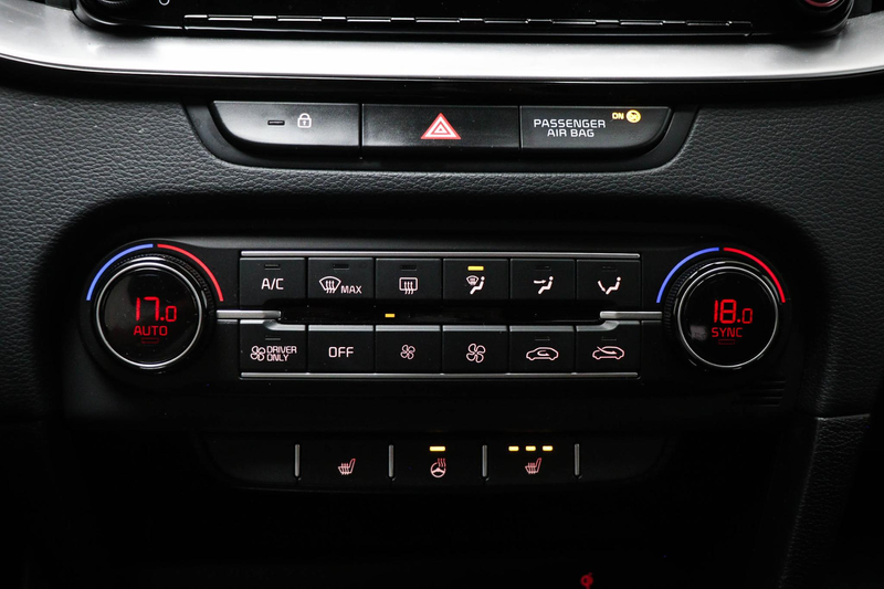 Kia Ceed SW / cee'd SW Sportswagon 1.6 GDI PHEV DynamicPlusLine | CAMERA — photo 38
