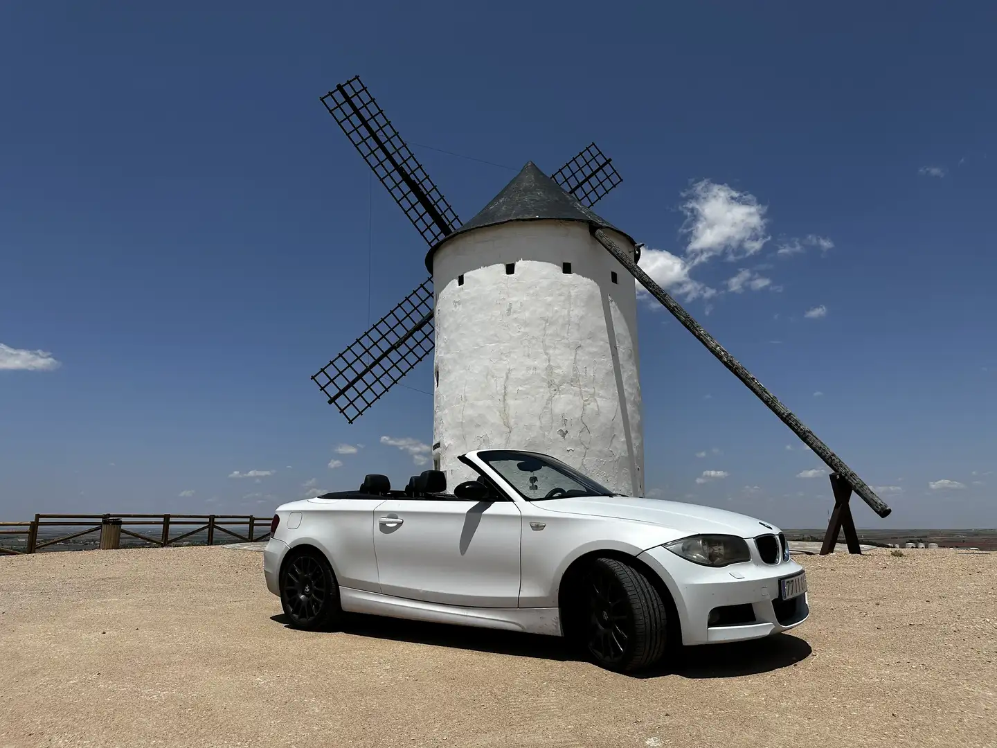 BMW 120 120d Cabrio - 1