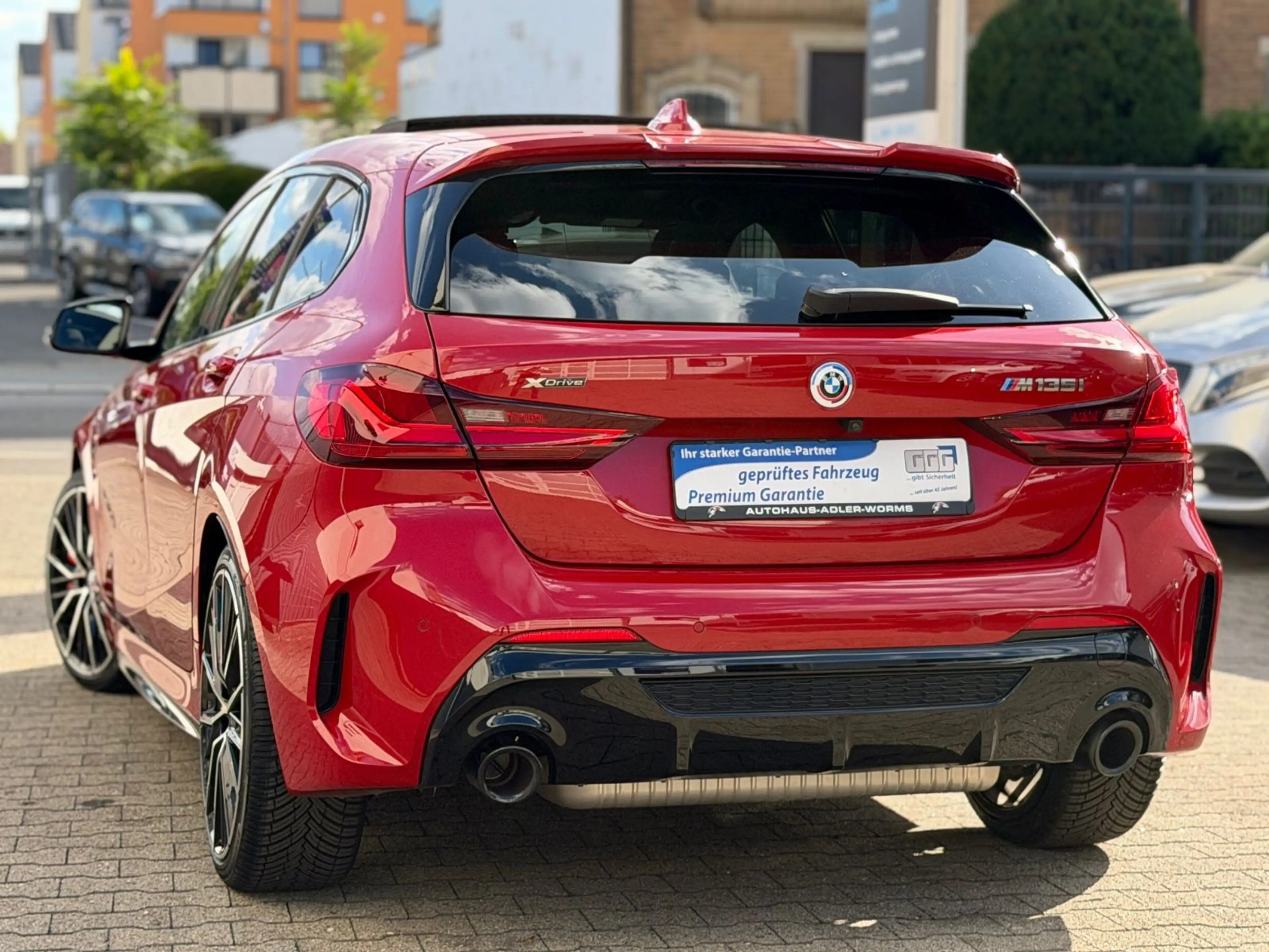 BMW 135 i xDrive Edition Colorvison*2HD*PANO*HUP*ACC — photo 13
