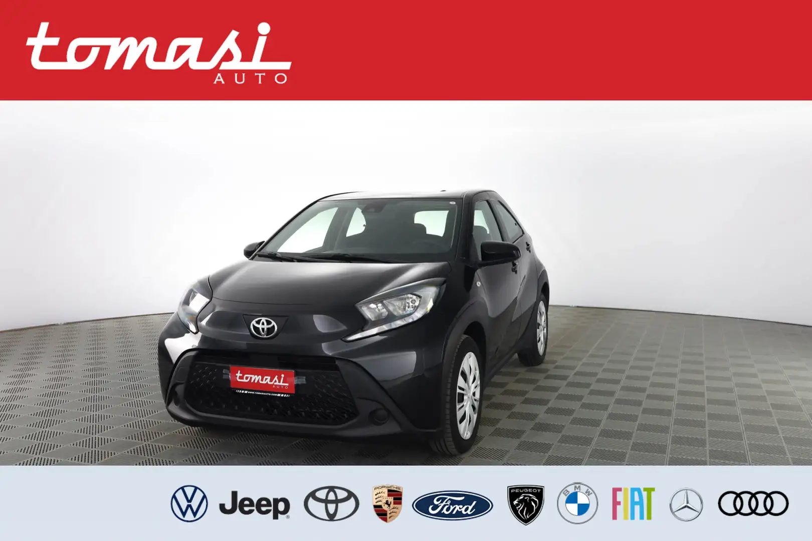 Toyota Aygo X Aygo X 1.0 VVT-i 72 CV 5 porte Active S-CVT Nero - 1