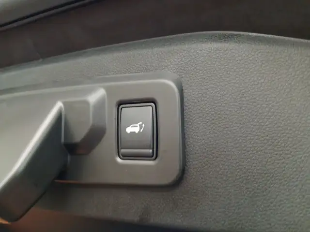 Renault Espace ESPACE Iconic E-Tech Full Hybrid 200 5-Sitzer Ansicht 11