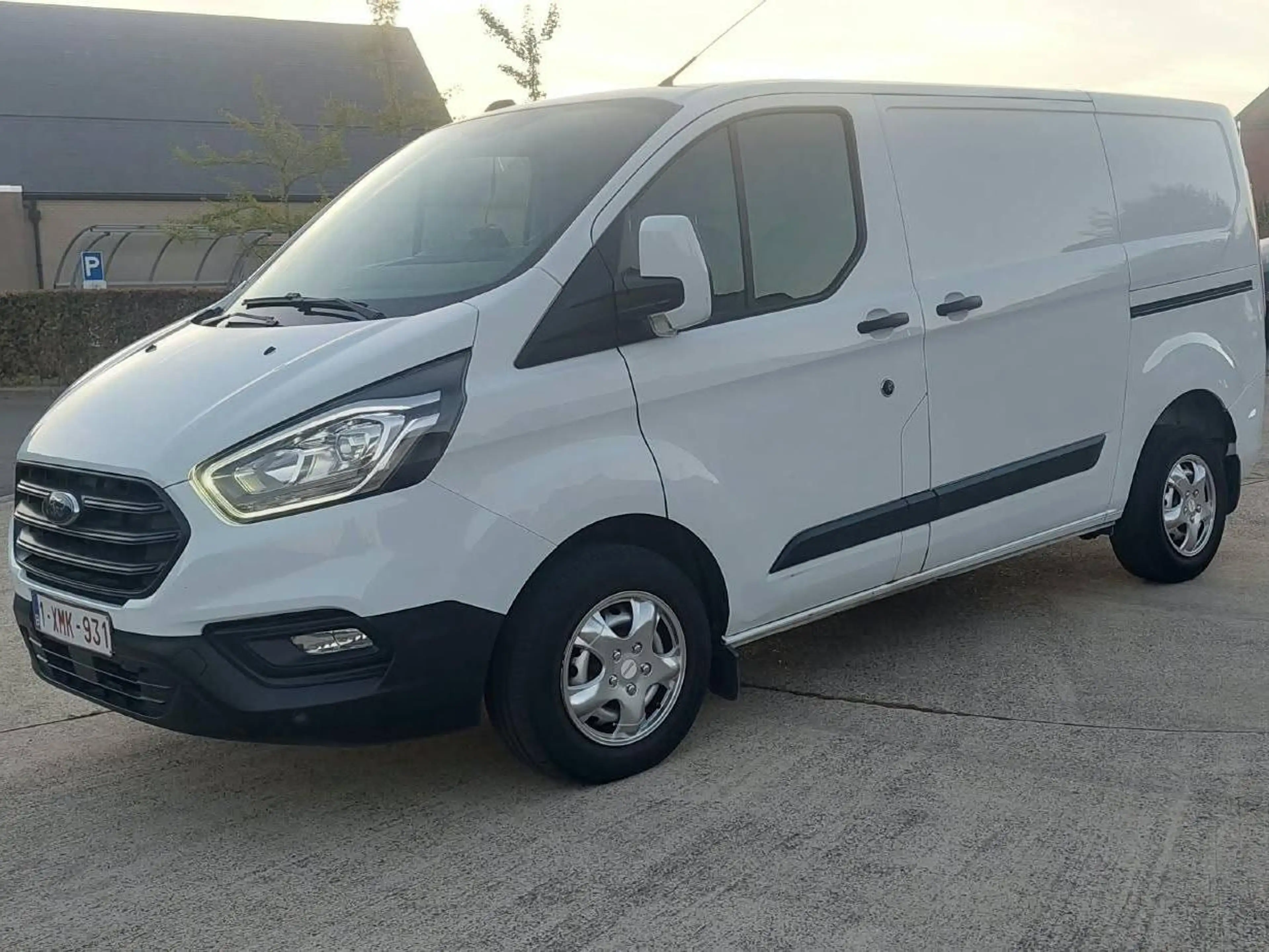 Ford Transit Custom 2.0TD 105PS TREND FWD 280 SWB — photo 2