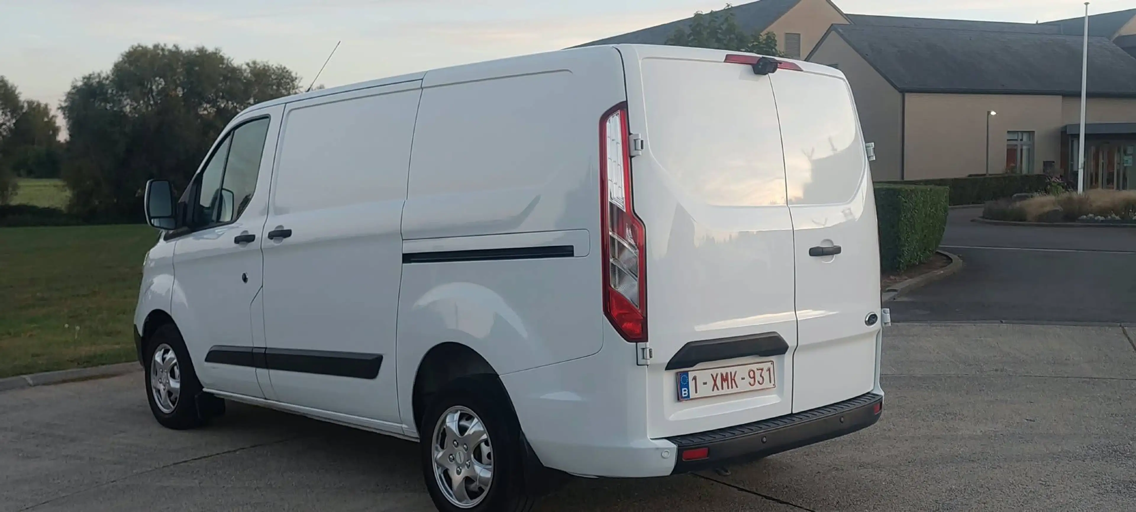 Ford Transit Custom 2.0TD 105PS TREND FWD 280 SWB — photo 5