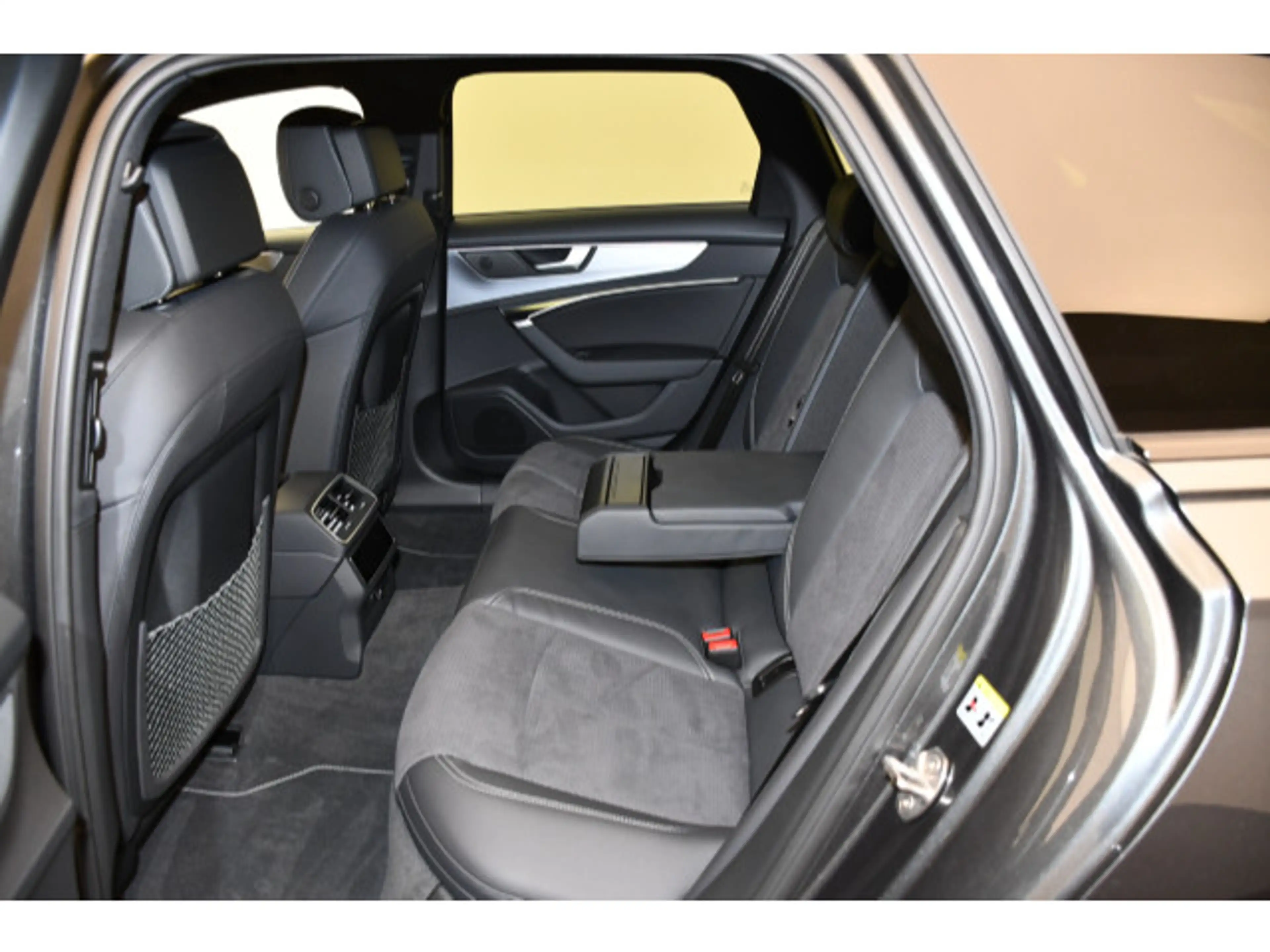 Audi S6 3.0 TDI quattro tiptronic Matrix/ACC/Na — photo 9