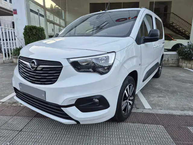 Opel Combo Life 1.5TD S/S Innovation L 100