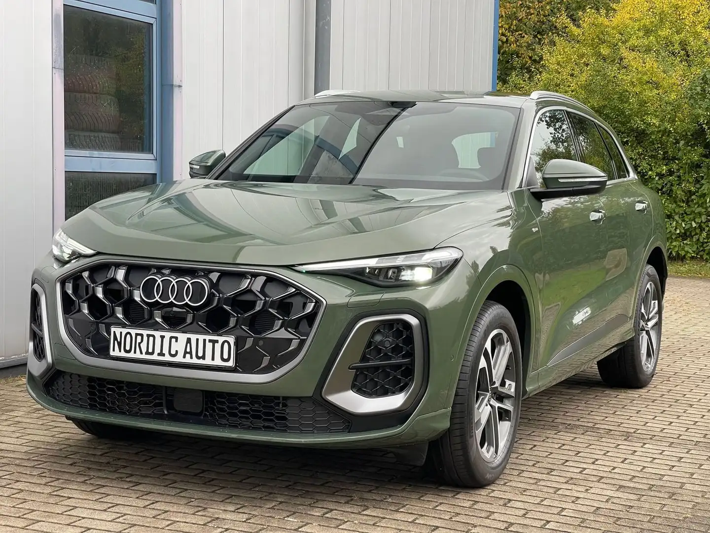 Audi Q5 S line 2.0 TDI quattro+STANDHZG+AHK+CAM+AMBIENTE Vert - 1