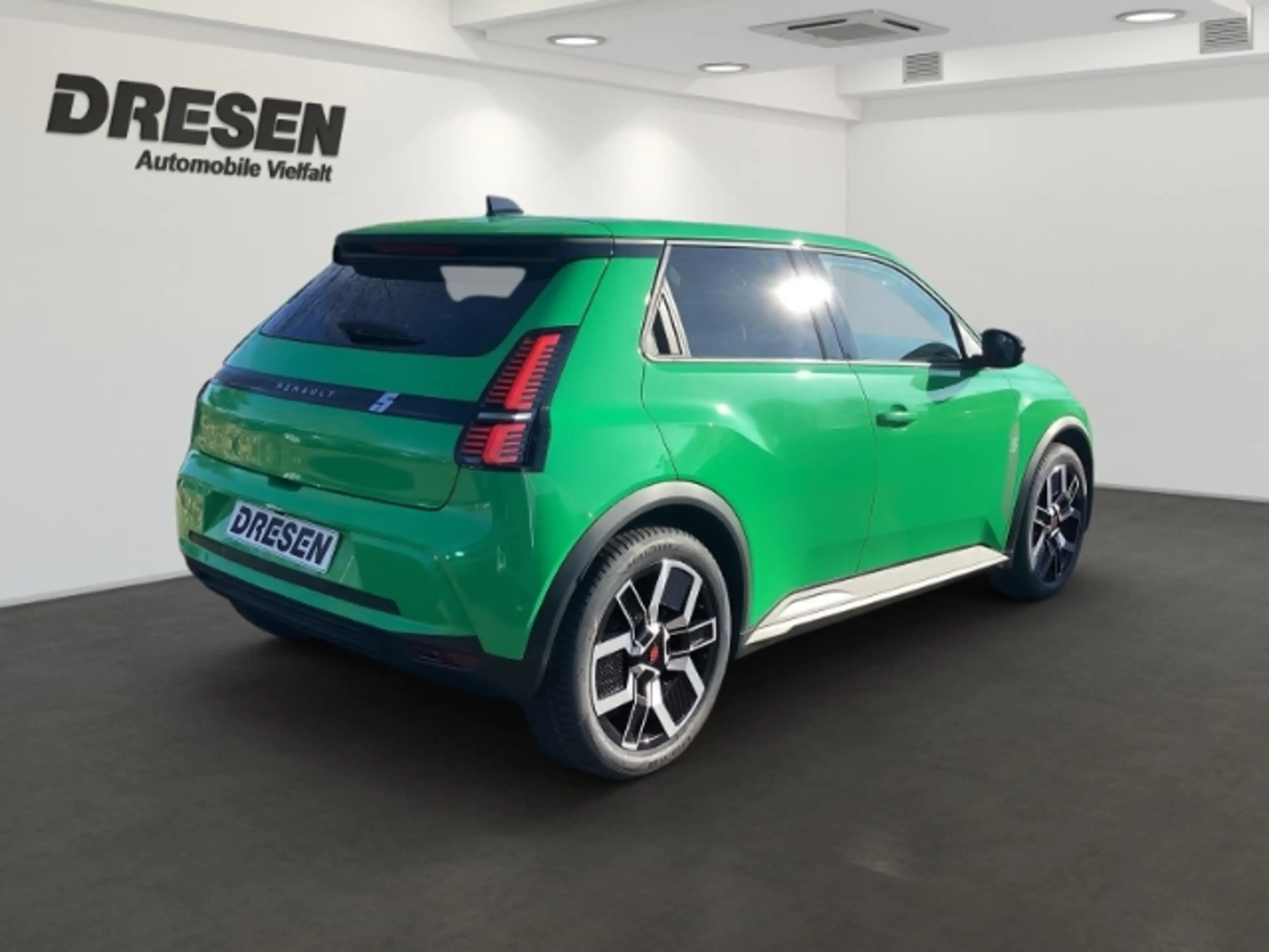 Renault R 5 Techno 150+Advanced Driving+Winter-Komf.+Allwetter — photo 4