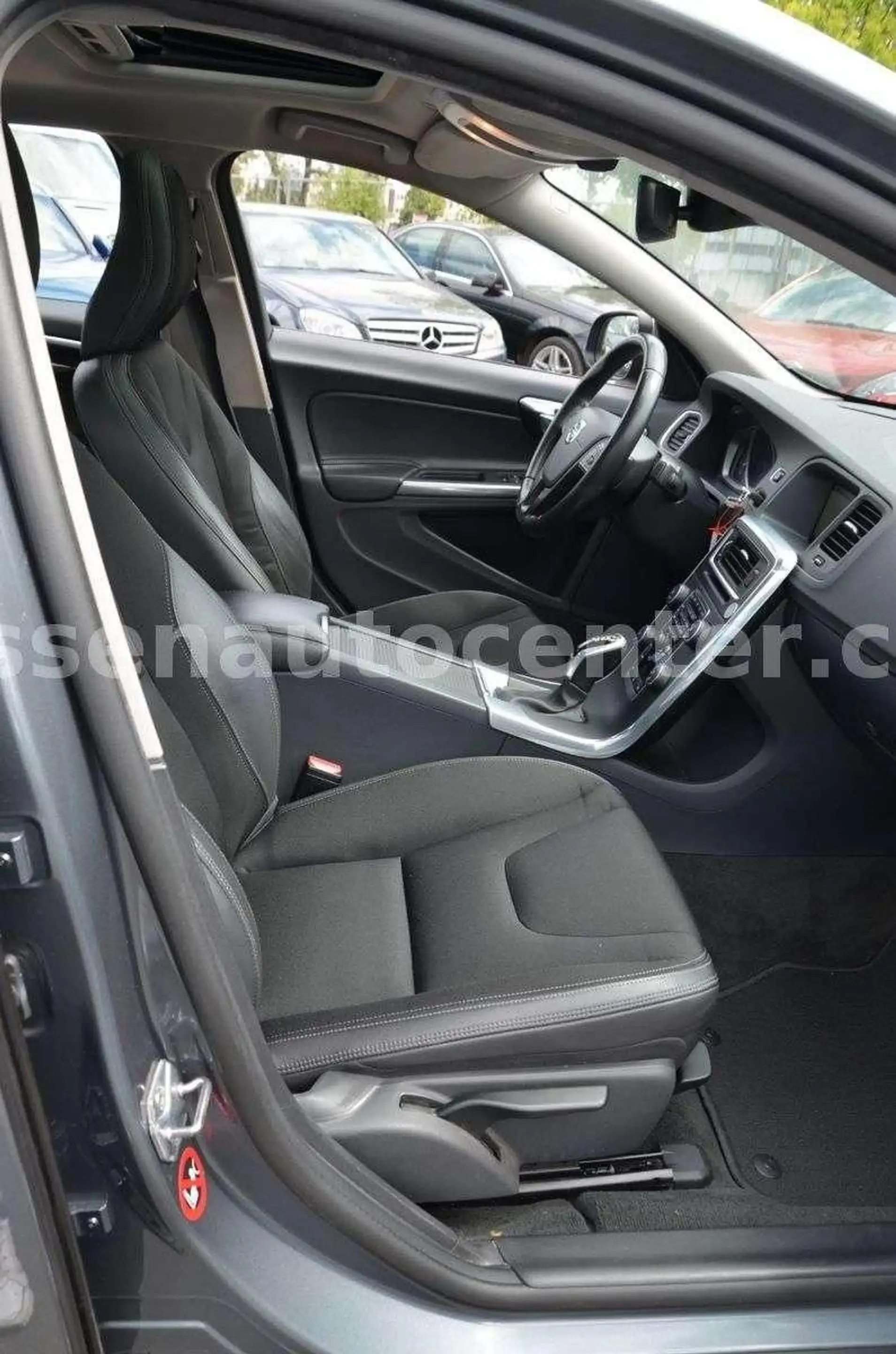 Volvo S60 Lim. *1. Hand*KAMERA*LED*NAVI*AUTOM*TOP — photo 13