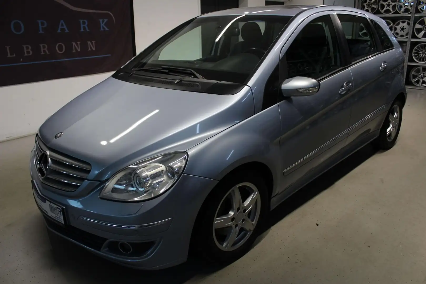 Mercedes-Benz B 200 *KLIMA*SHZ*AHK*SCHIEBEDACH*AUTOMATIK Blauw - 1