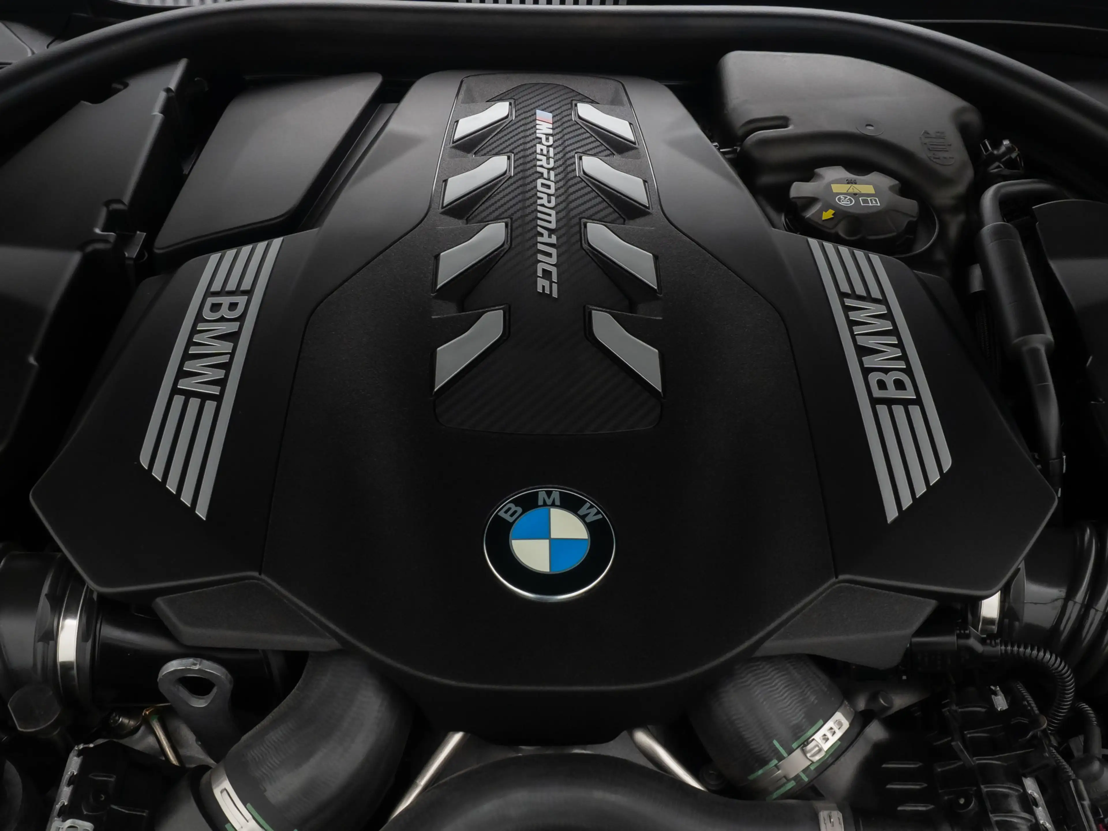 BMW M850 Gran Coupé 360° DAB Laser SoftClose 20 — photo 14