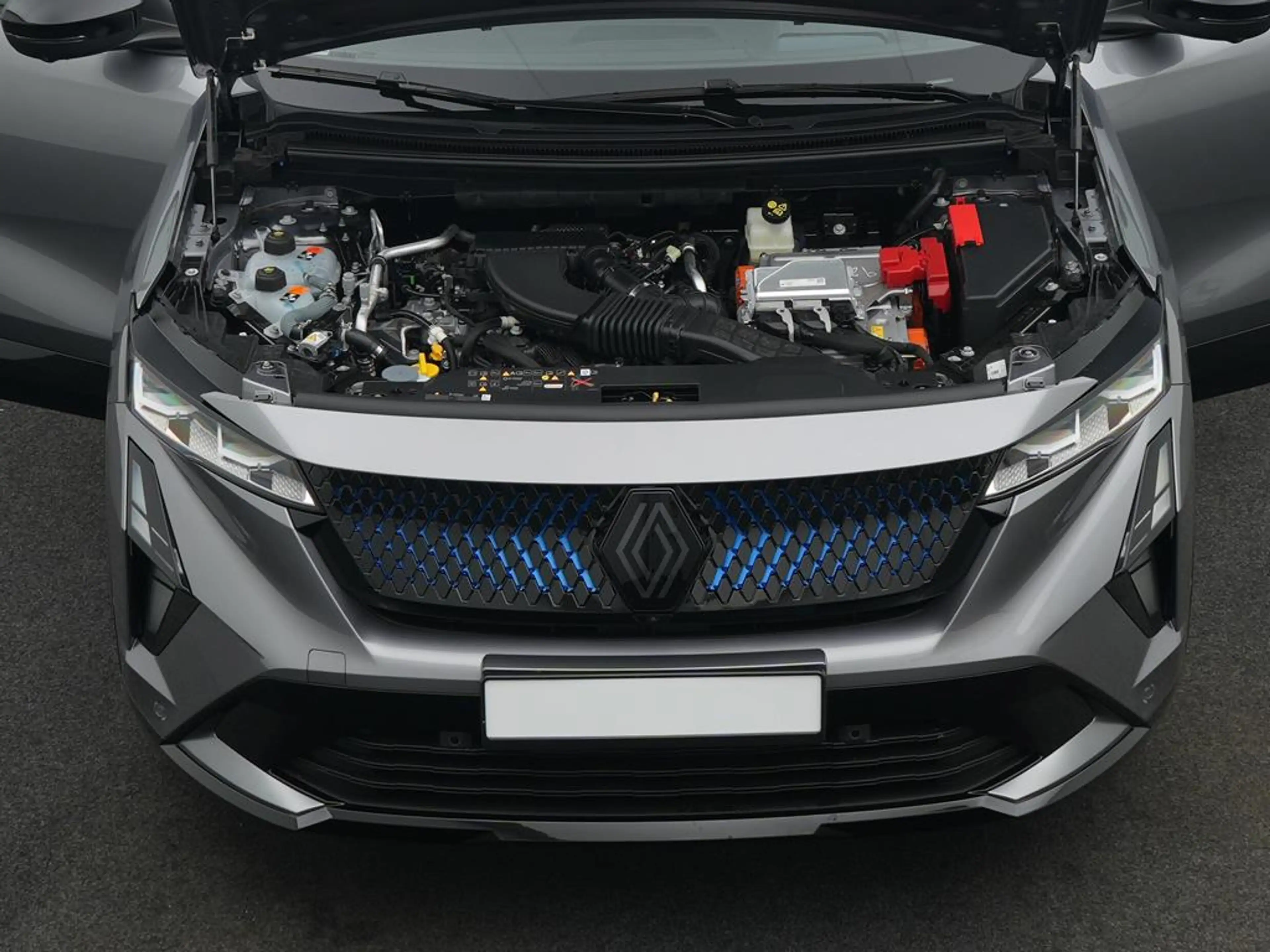 Renault Rafale Esprit Alpine E-Tech Plug in Hybrid 300 4x4 — photo 5