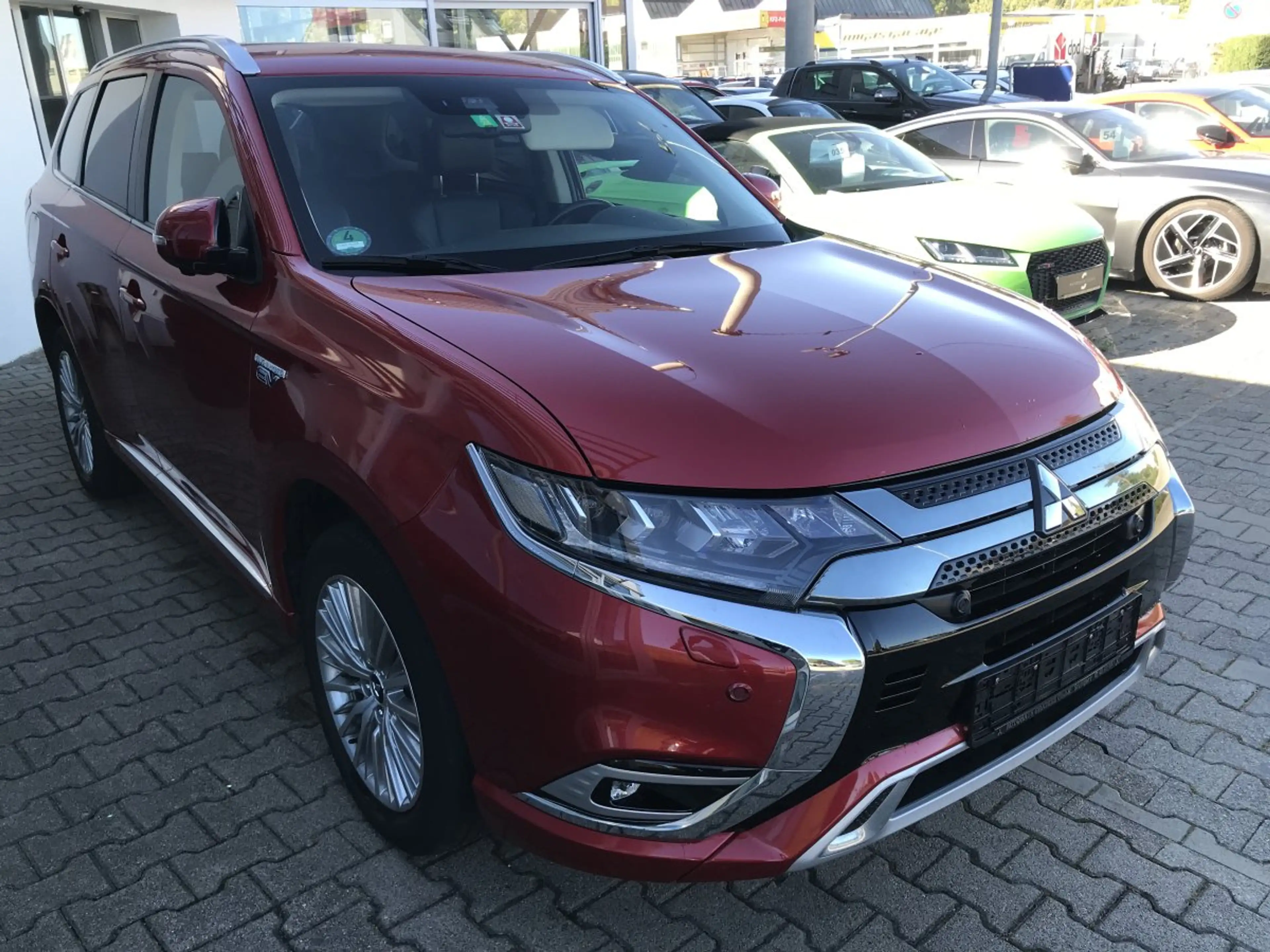 Mitsubishi Outlander 2,4 PHEV Plug-in Hybrid Plus 4WD 1. Hand*ACC Absta — photo 5