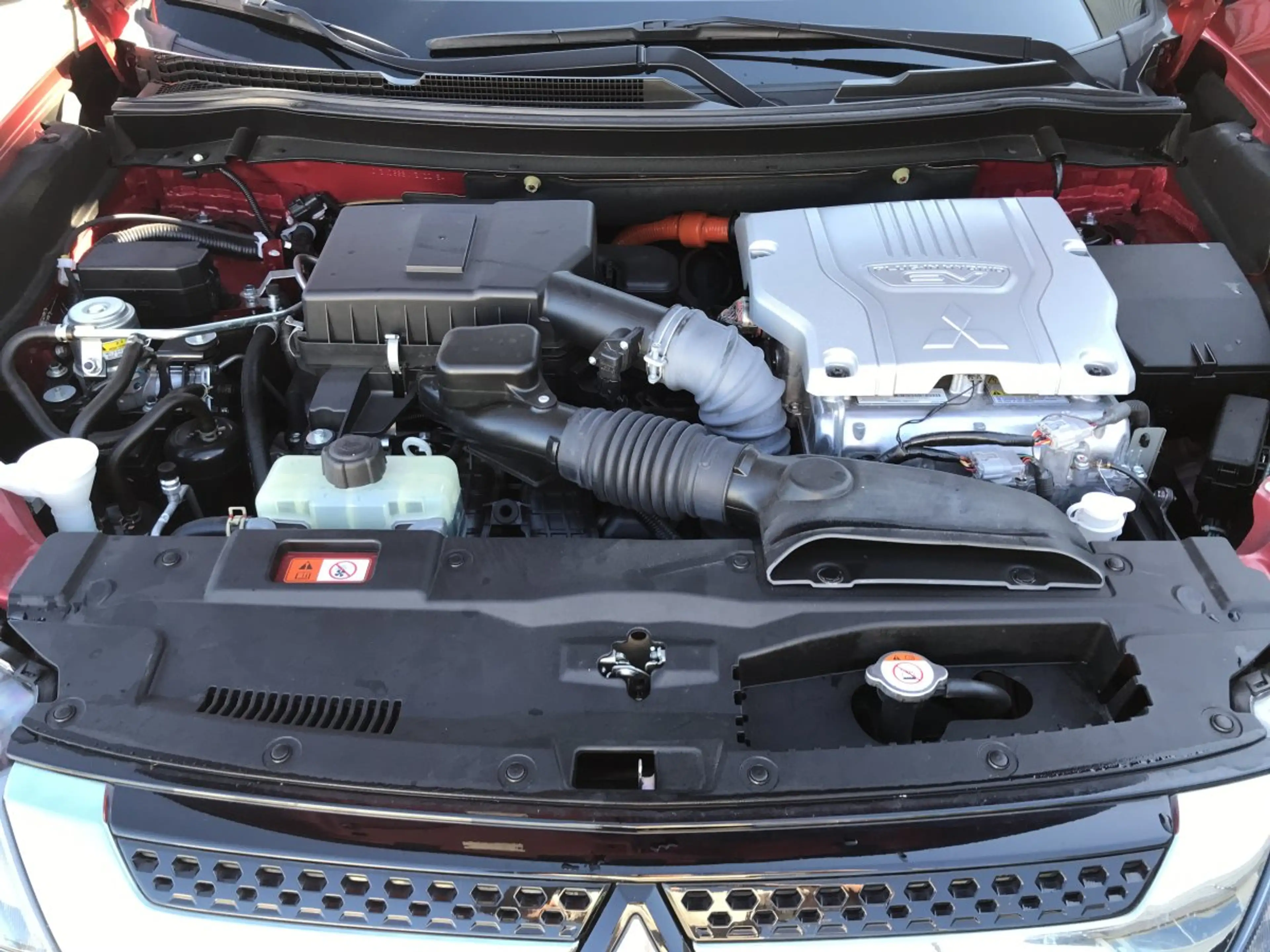 Mitsubishi Outlander 2,4 PHEV Plug-in Hybrid Plus 4WD 1. Hand*ACC Absta — photo 15
