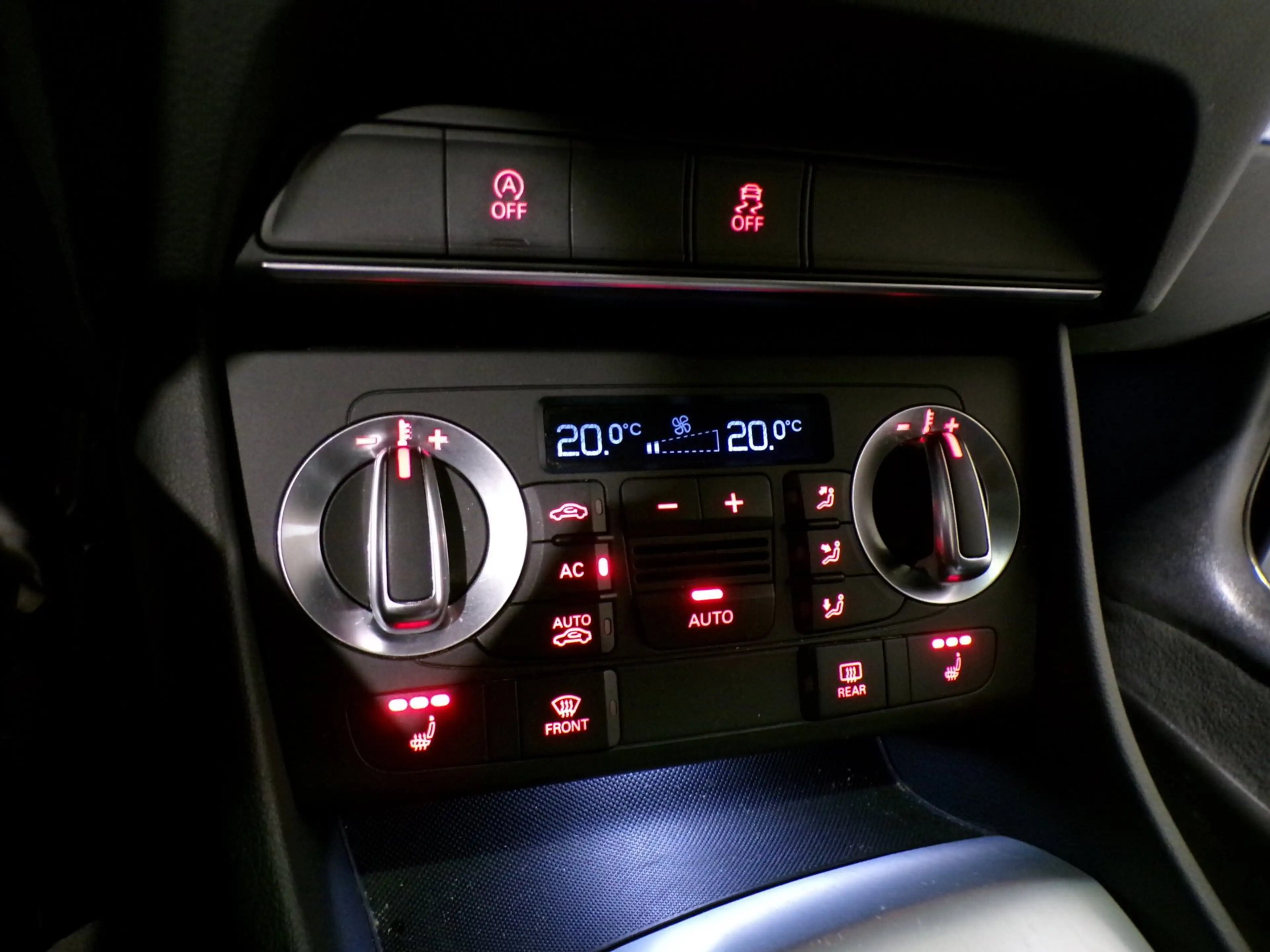 Audi Q3 2.0 TFSI Quattro S Line "Automaat" 2X S-Line Pano — photo 21