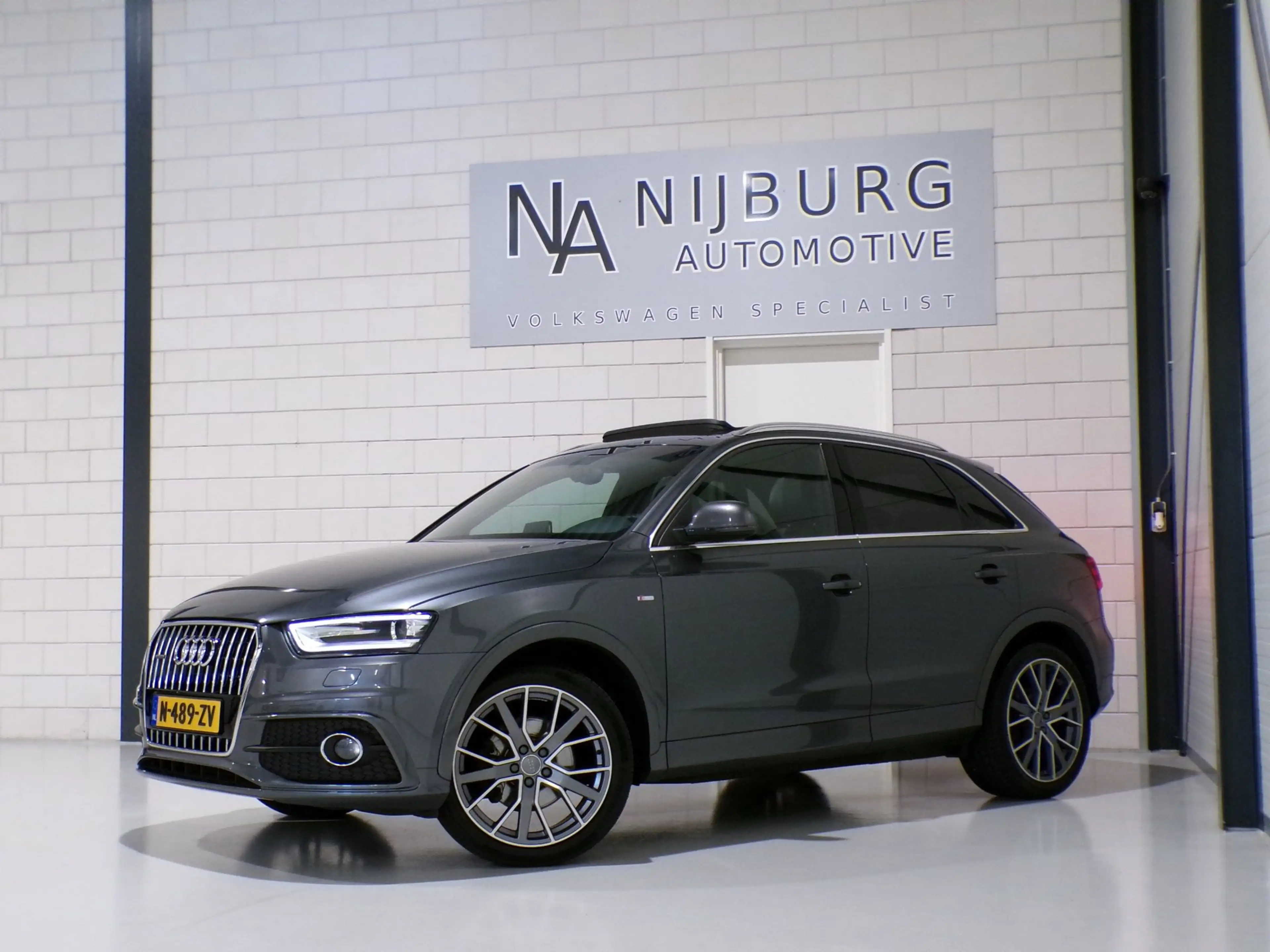 Audi Q3 2.0 TFSI Quattro S Line "Automaat" 2X S-Line Pano — photo 2