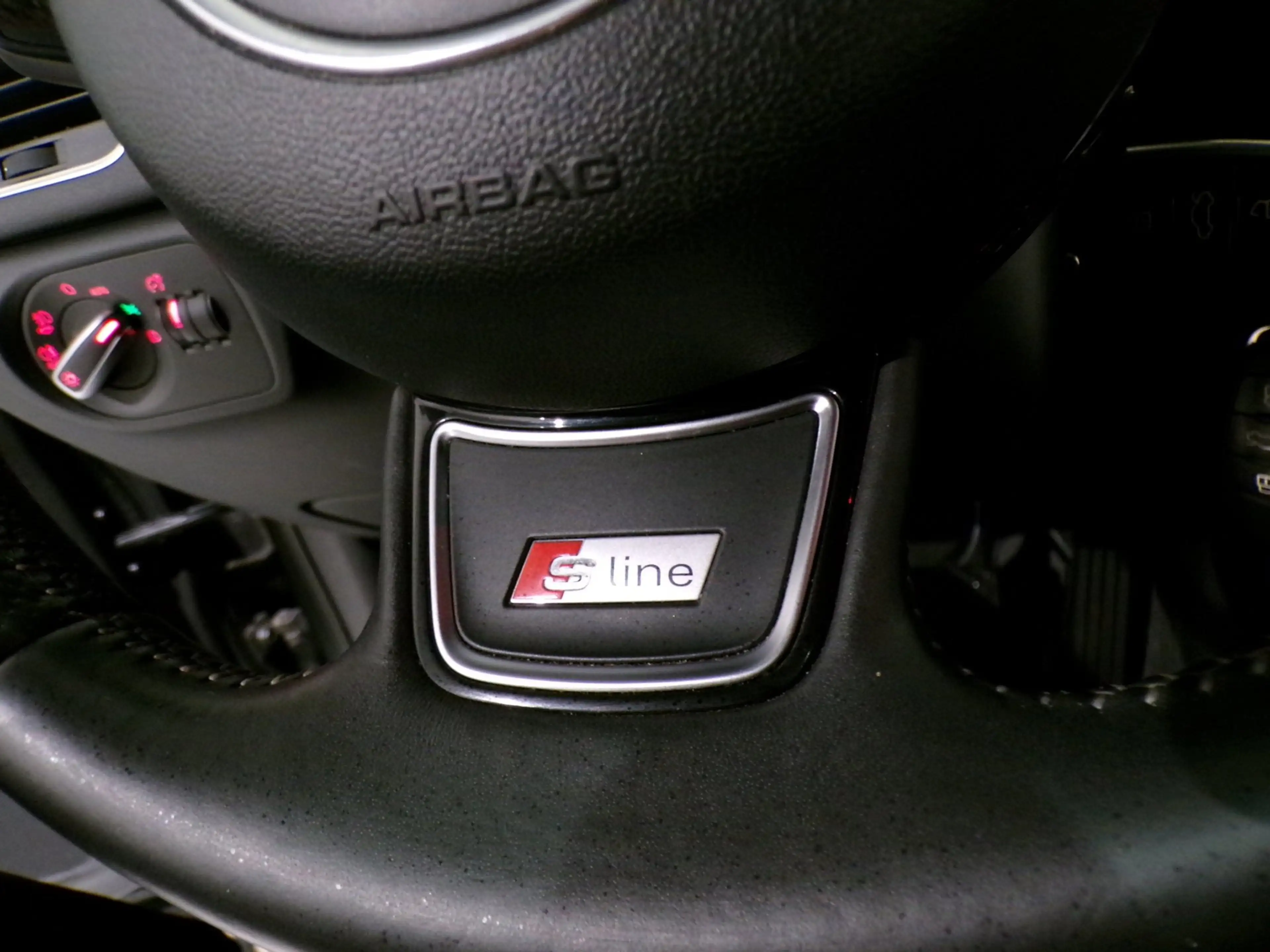 Audi Q3 2.0 TFSI Quattro S Line "Automaat" 2X S-Line Pano — photo 16