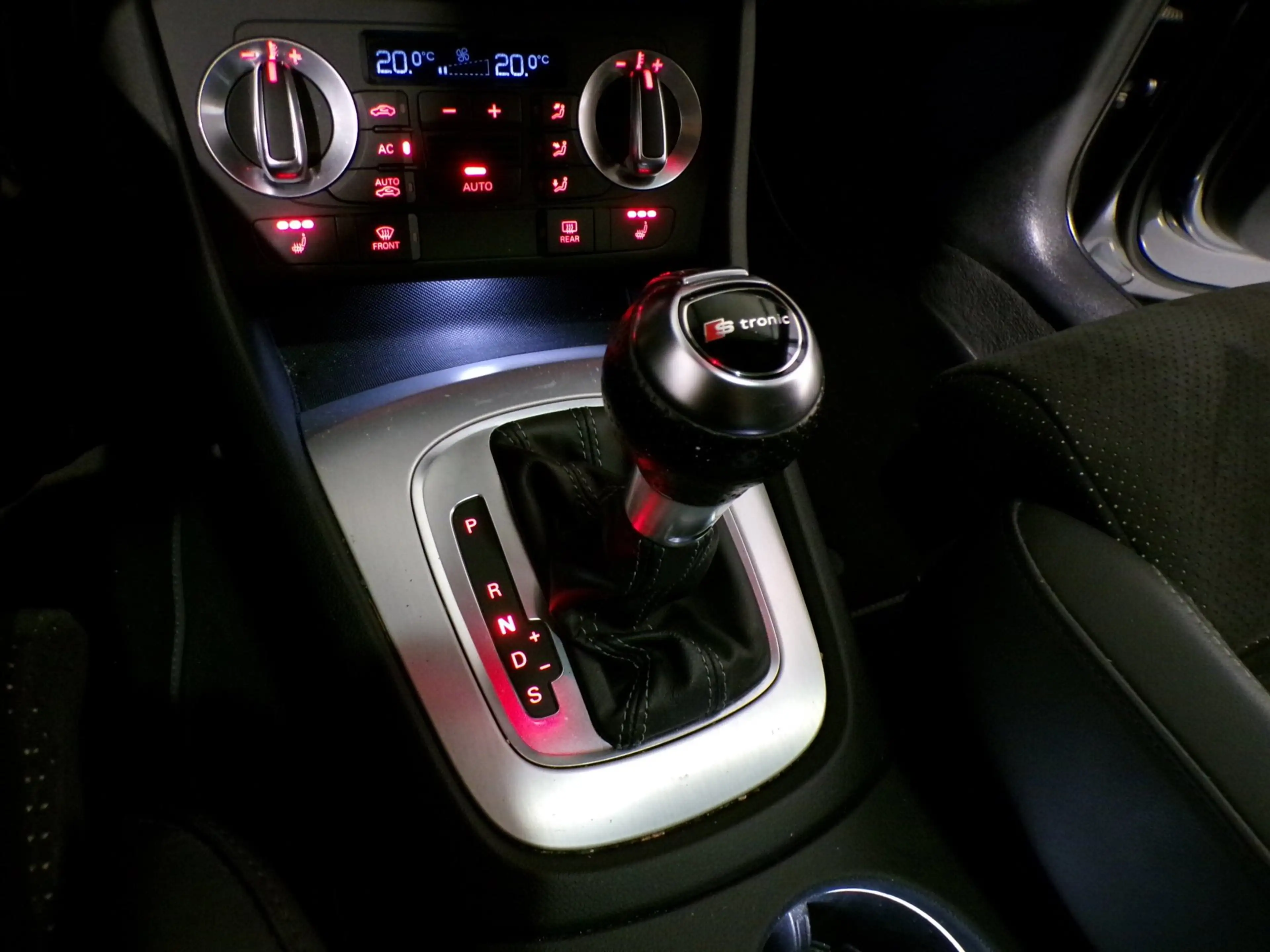 Audi Q3 2.0 TFSI Quattro S Line "Automaat" 2X S-Line Pano — photo 22