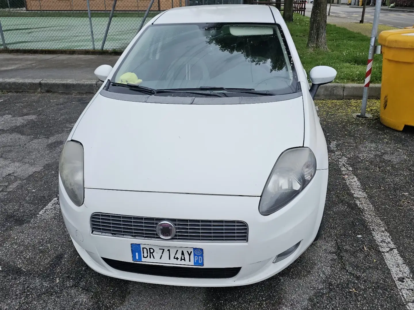 Fiat Grande Punto 5p 1.2 Active c/esp s/clima 65cv - 1