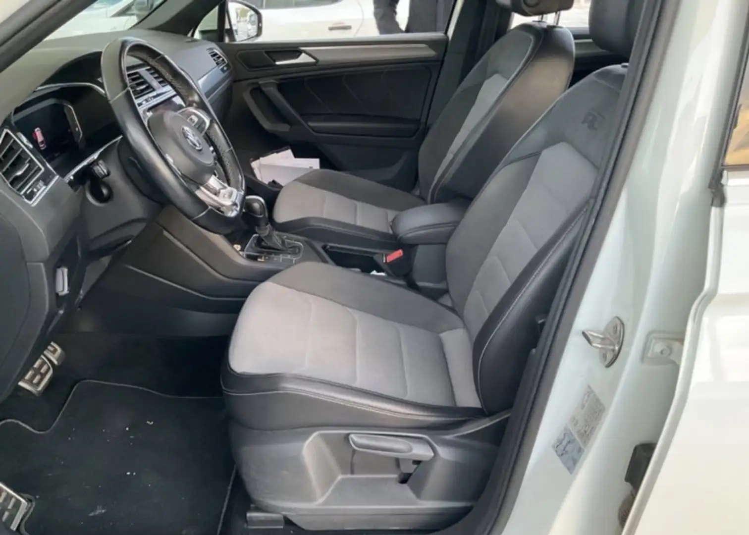 Volkswagen Tiguan 2.0TDI Sport 4Motion DSG 110kW Blanco - 2