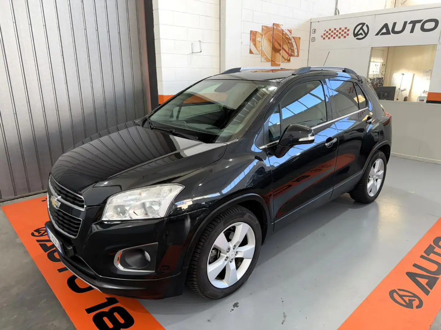 Chevrolet Trax 1.7D AWD LTZ+Tetto apribile=4x4 allestimento Top! Nero - 1