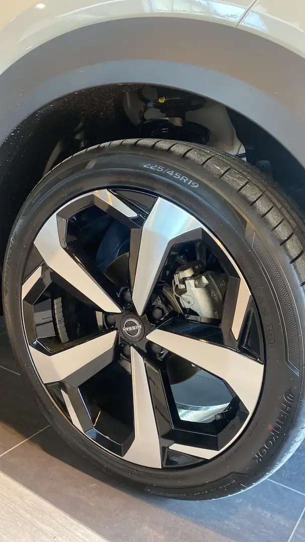 Nissan Juke 1.6 hev N-Connecta - 2