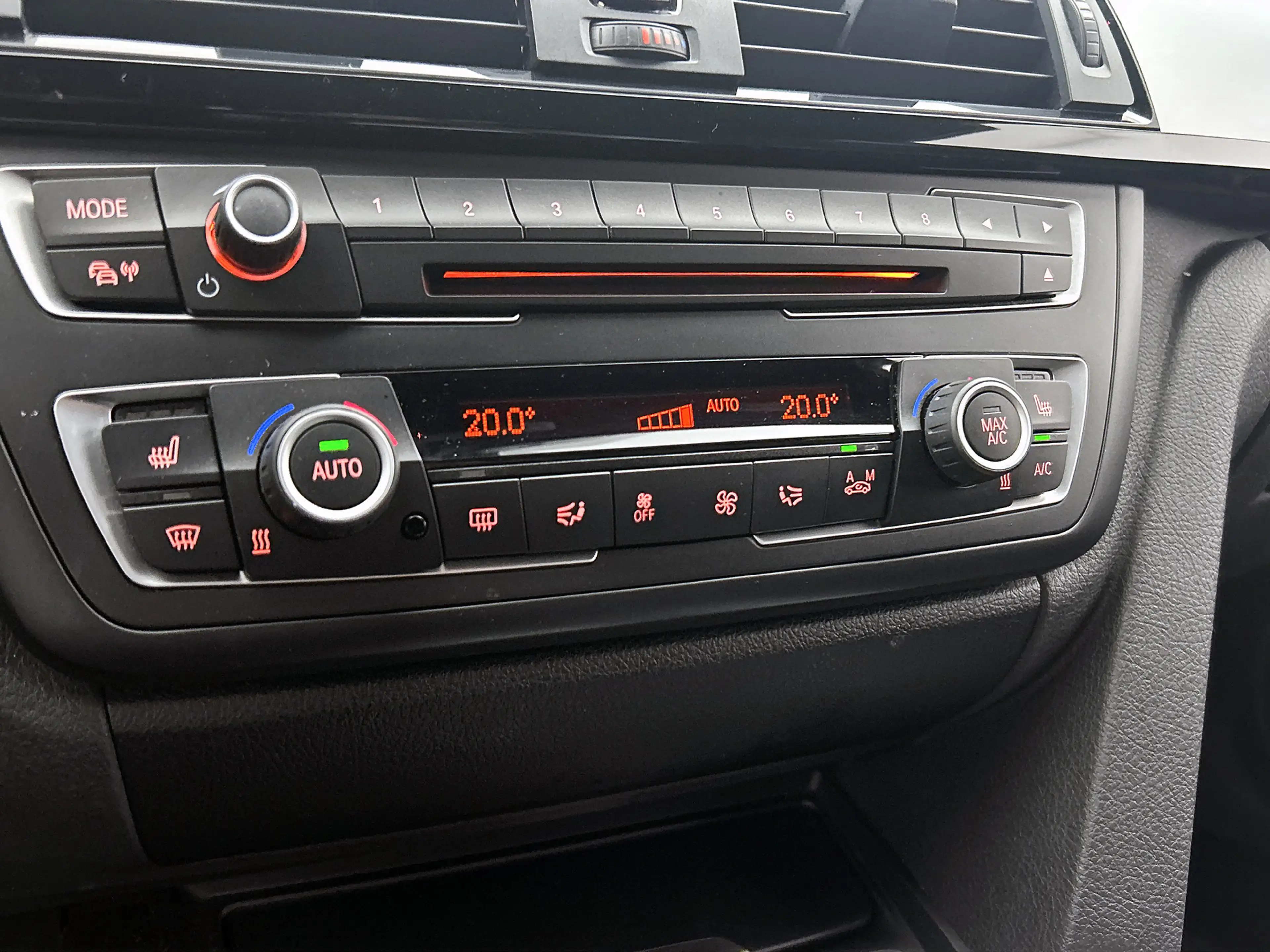 BMW 316 3-serie Touring 316i M Sport | Stoelverwarming | C — photo 17