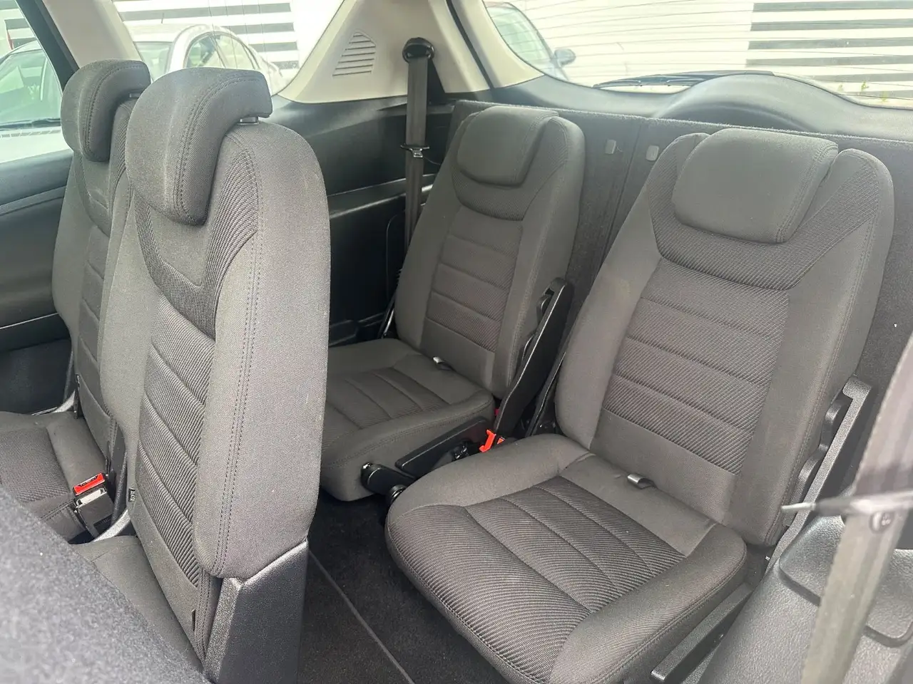 FORD S-MAX TITANIUM 7 places - 200 ch - CAMÉRA DE RECUL - VOLANT CUIR - TOIT PANORAMIQUE