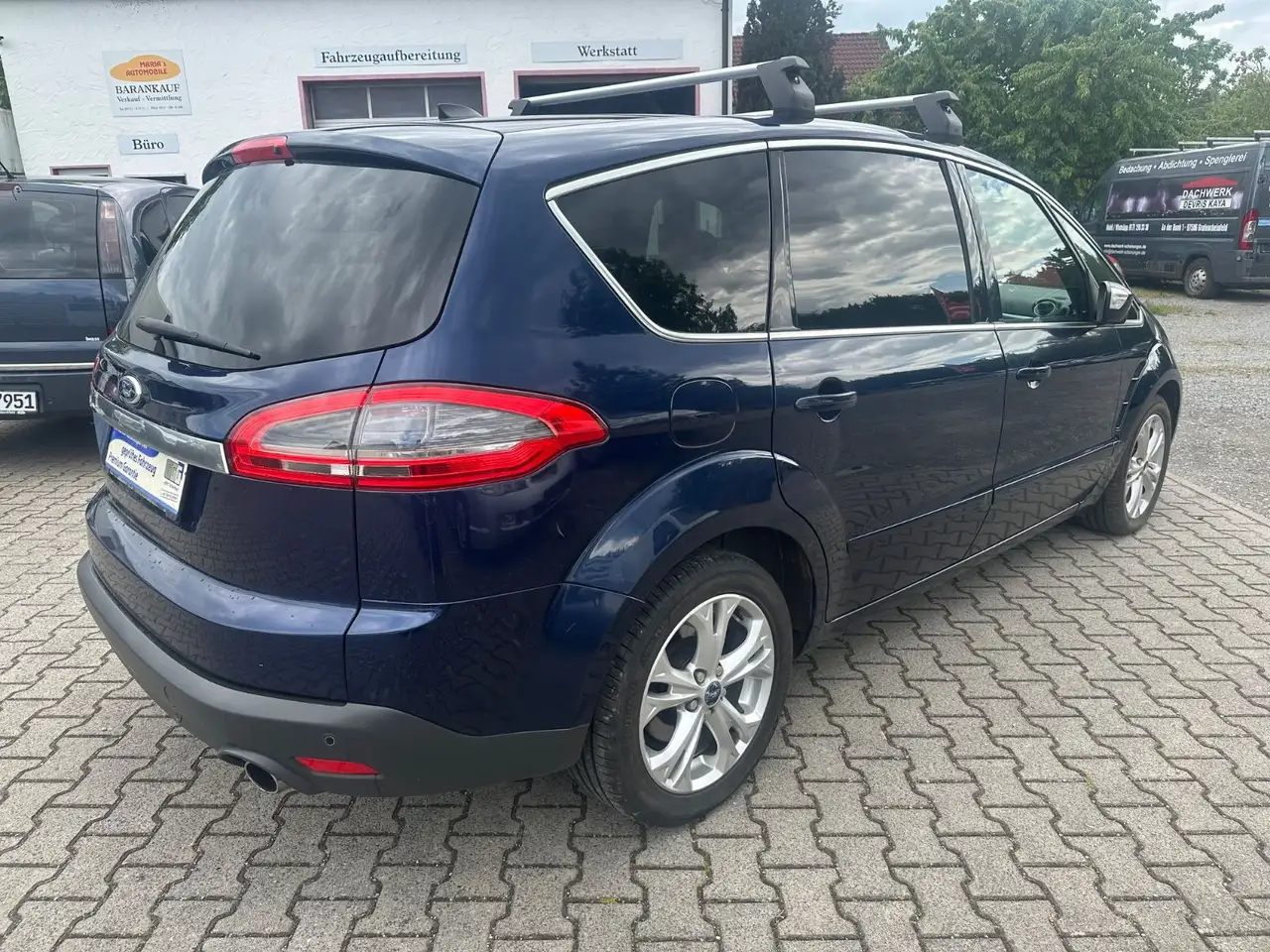 FORD S-MAX TITANIUM 7 places - 200 ch - CAMÉRA DE RECUL - VOLANT CUIR - TOIT PANORAMIQUE